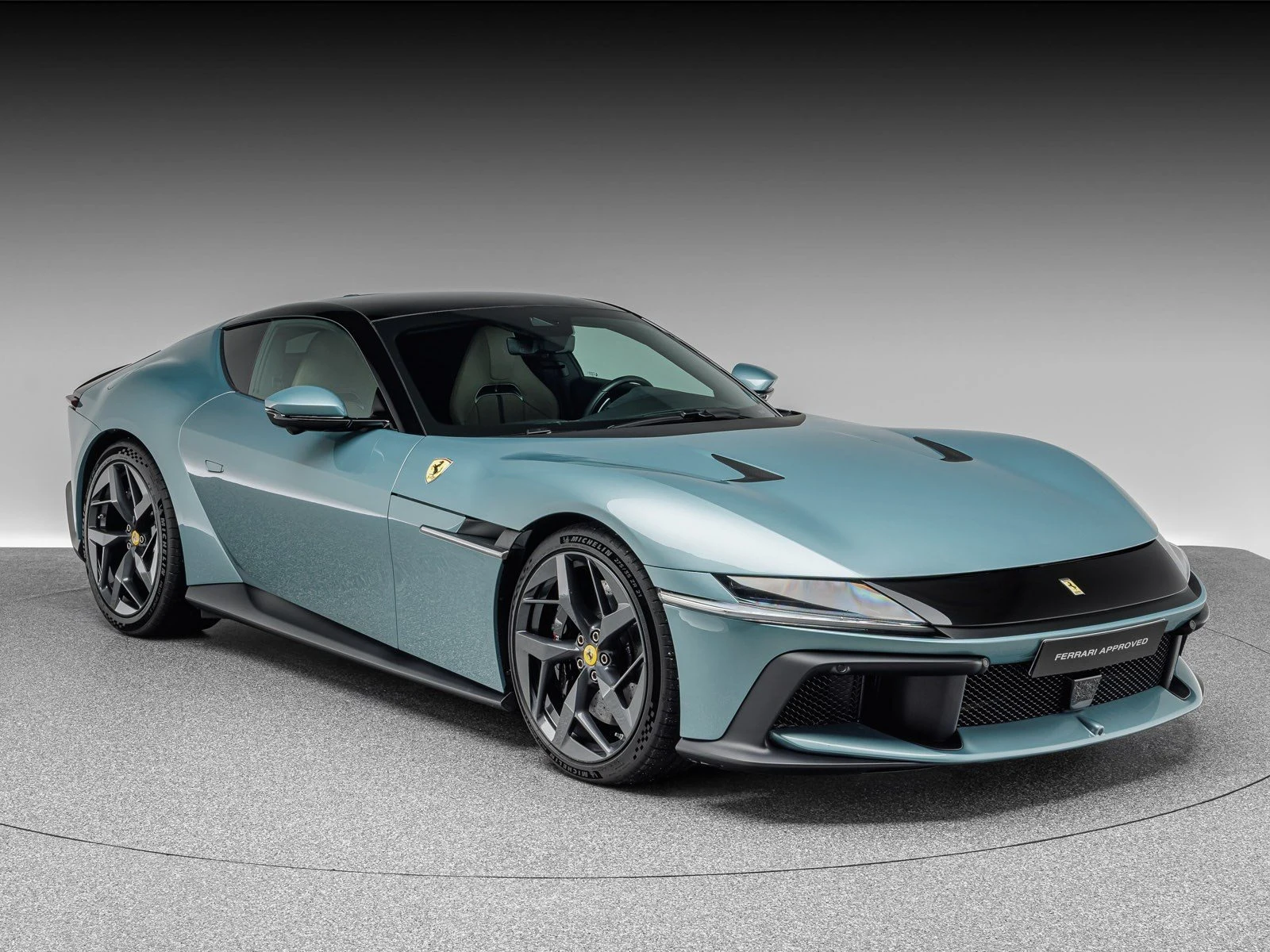 Ferrari 12Cilindri, 8/10