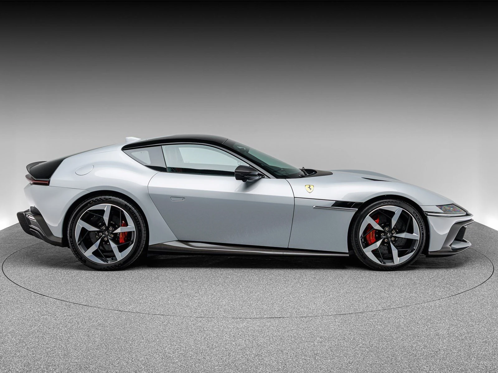 Ferrari 12Cilindri, 7/10