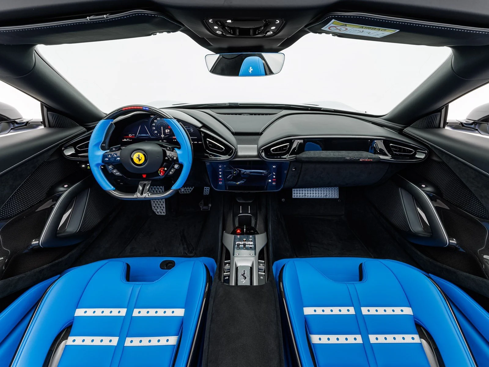 Ferrari 12Cilindri Spider, 4/10