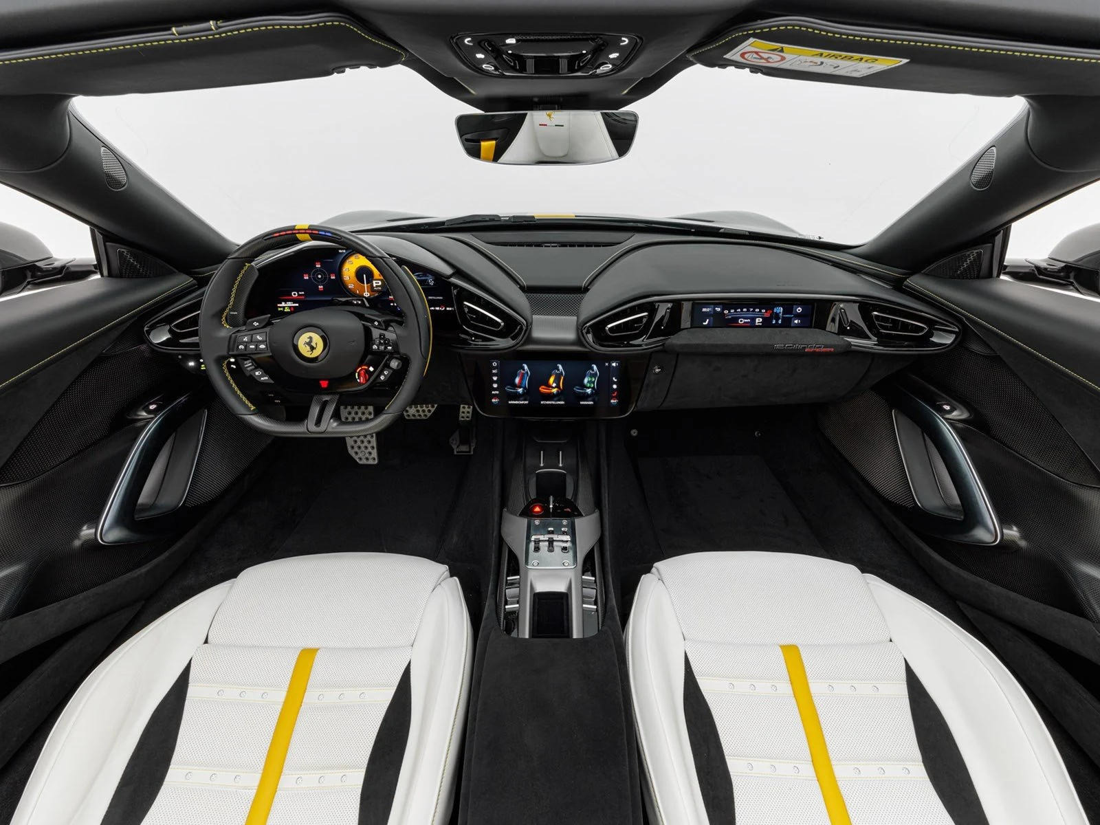 Ferrari 12Cilindri Spider, 4/10