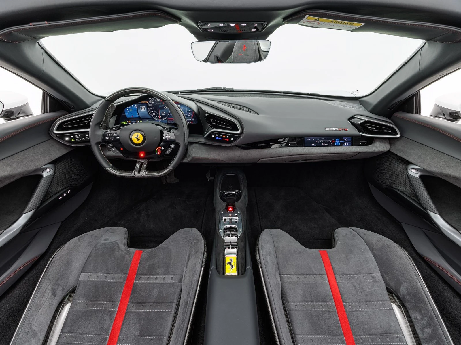 Ferrari 296 GTS, 4/10