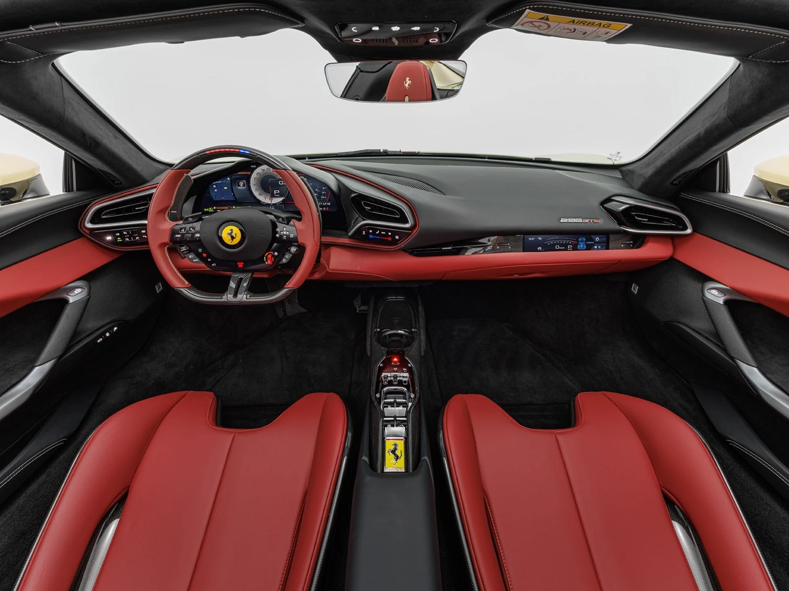 Ferrari 296 GTS, 4/10