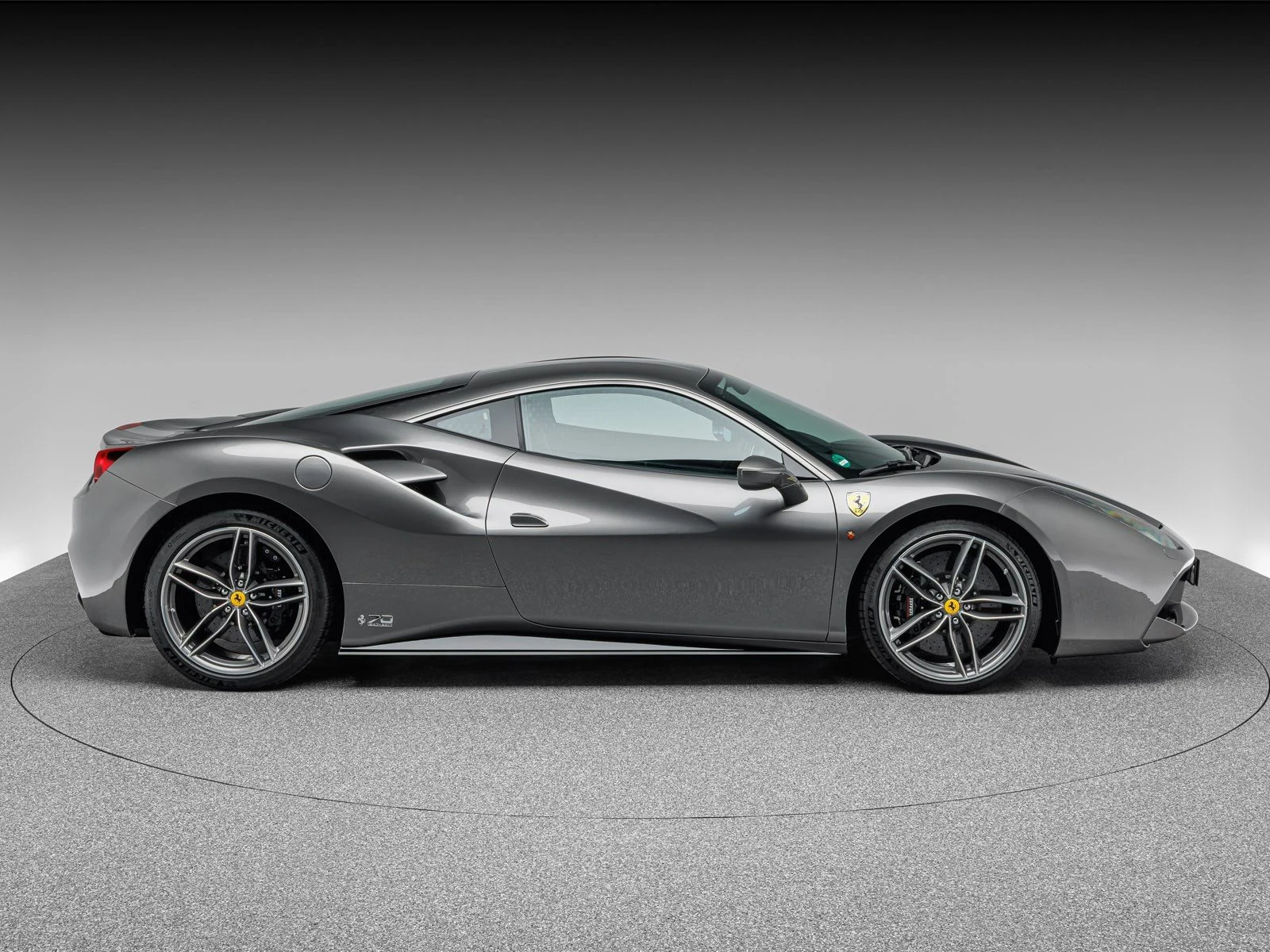 Ferrari 488 GTB, 7/10