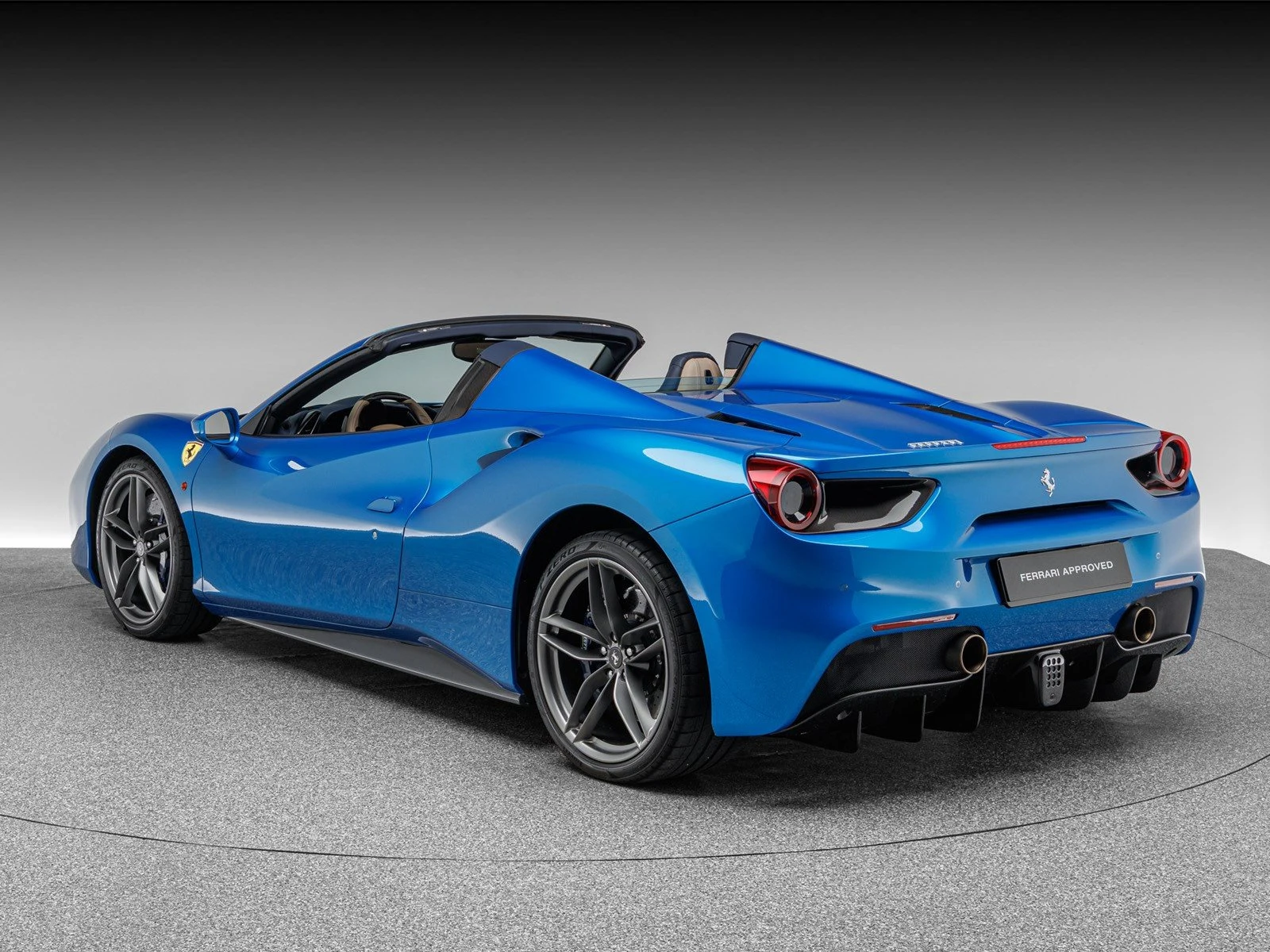 Ferrari 488 Spider, 3/10