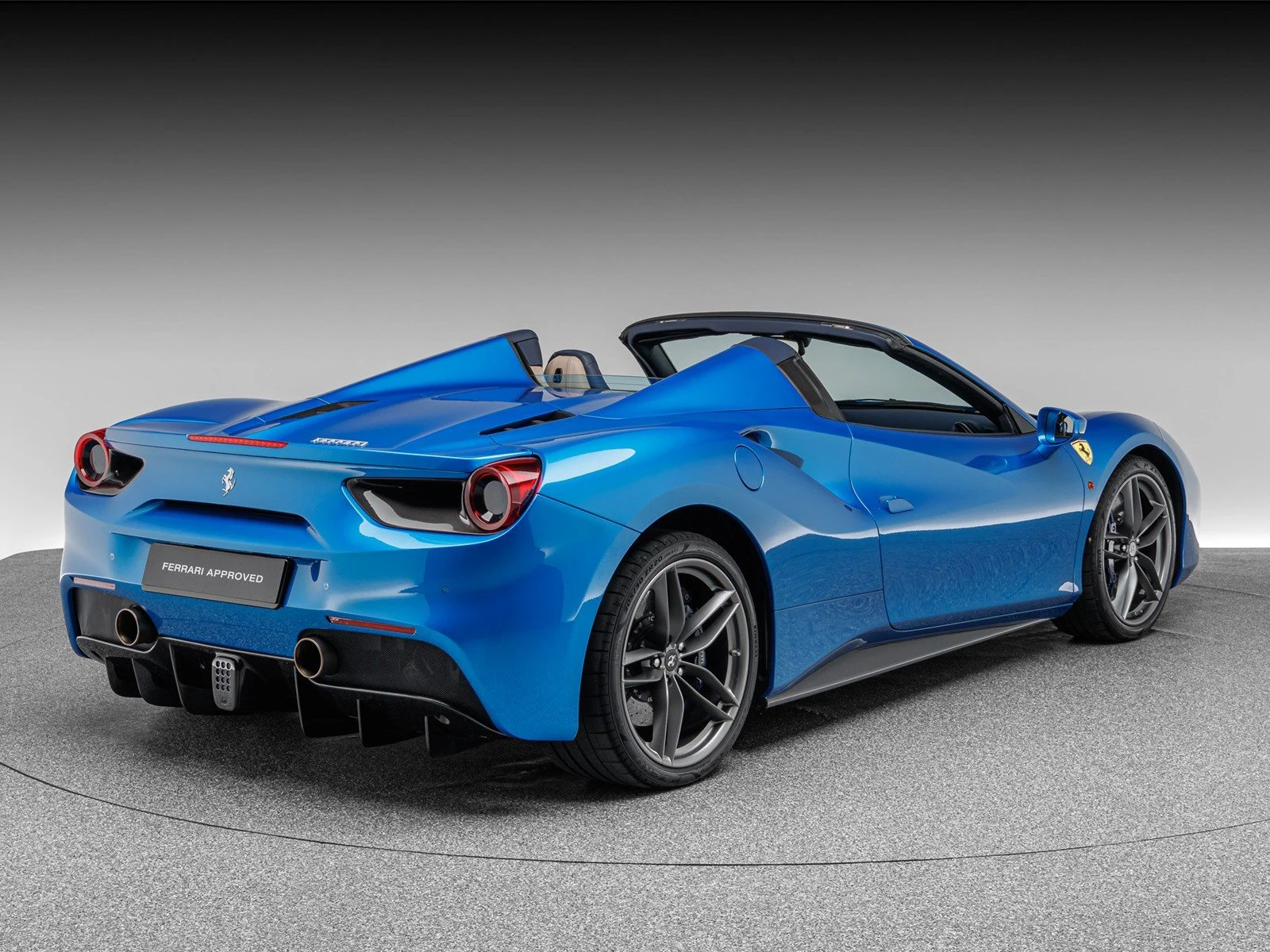Ferrari 488 Spider, 7/10