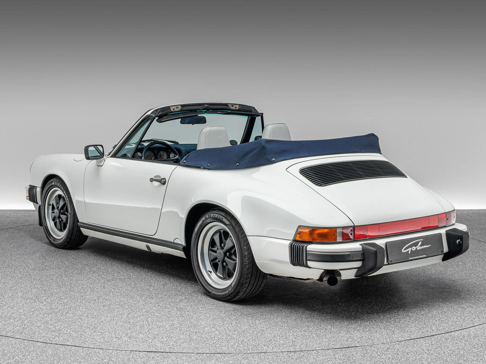 Porsche 911 Carrera Cabriolet, 3/10