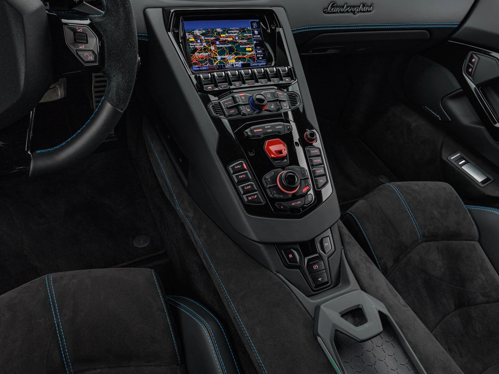 Lamborghini Aventador S, 8/10