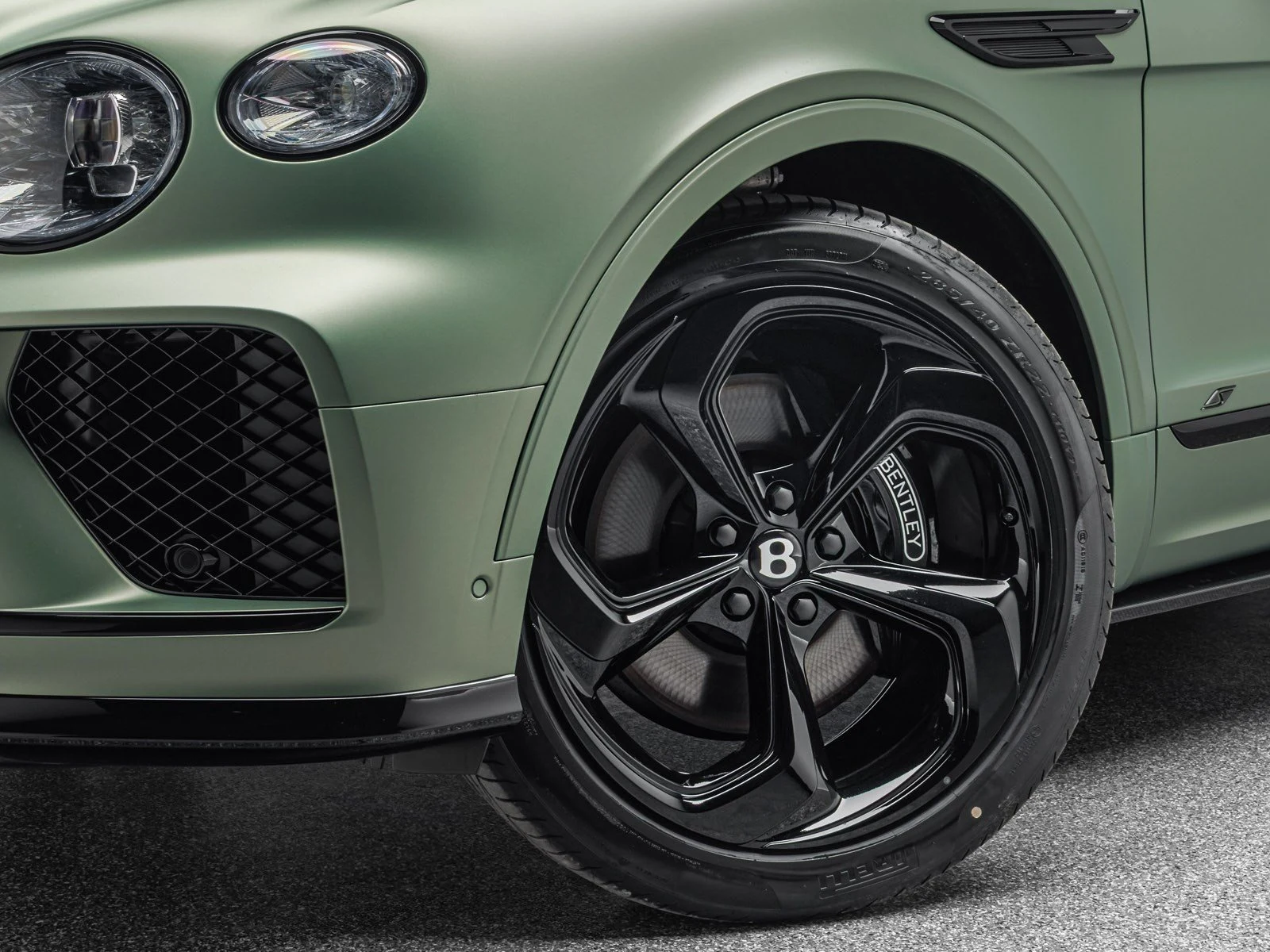 Bentley Bentayga S, 7/10