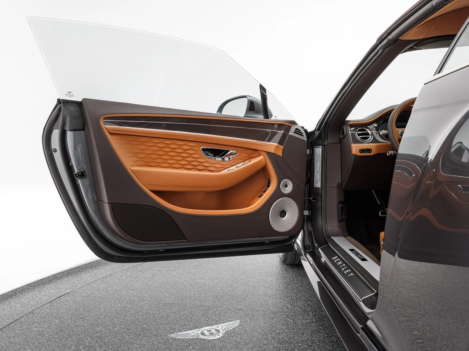 Bentley Continental GTC Mulliner, 9/10