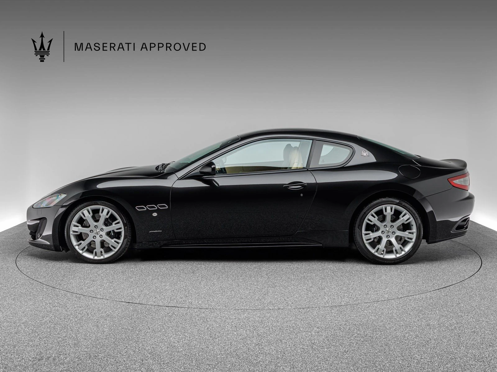 Maserati GranTurismo Sport, 4/10
