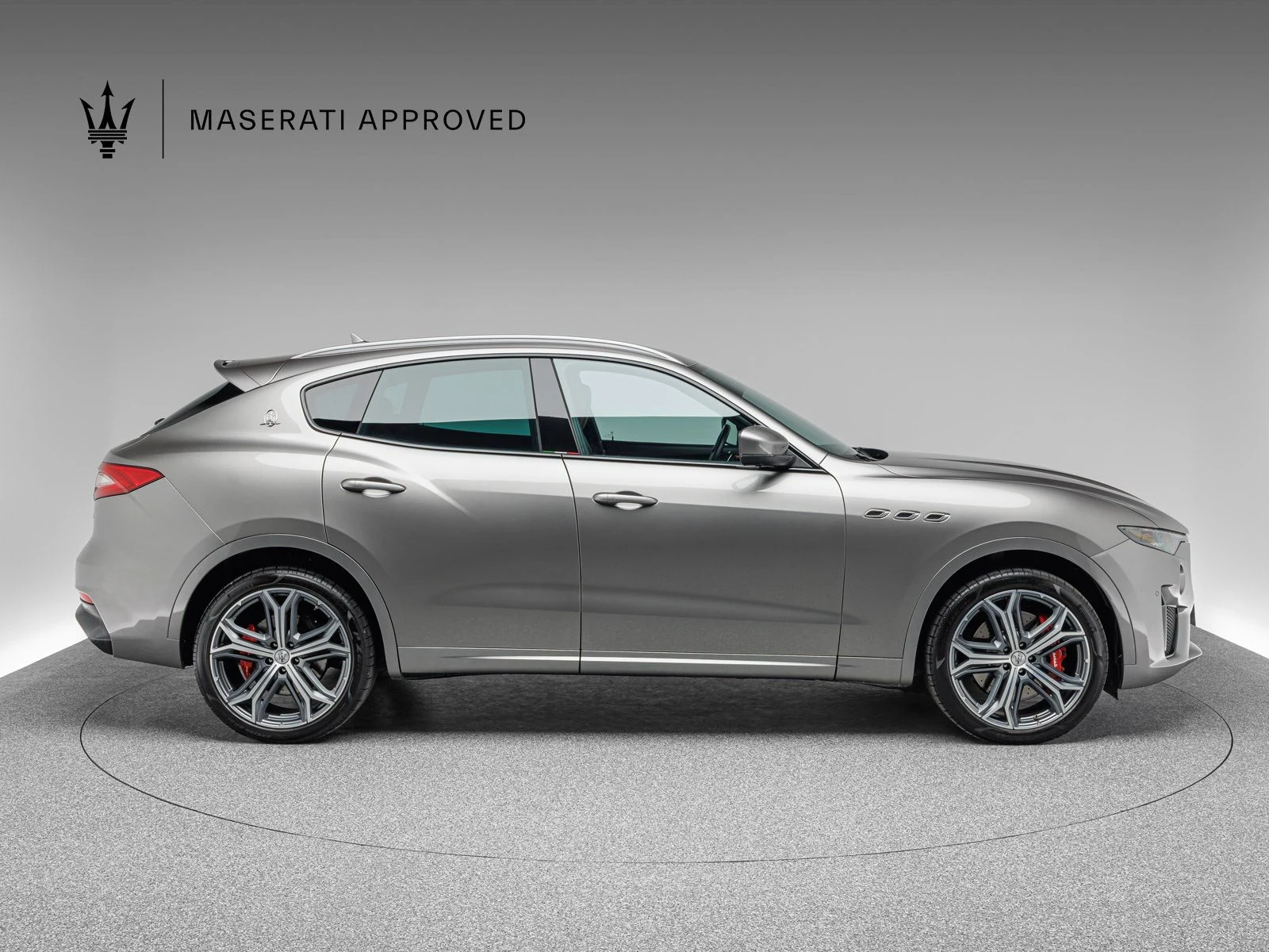 Maserati Levante GTS, 6/10