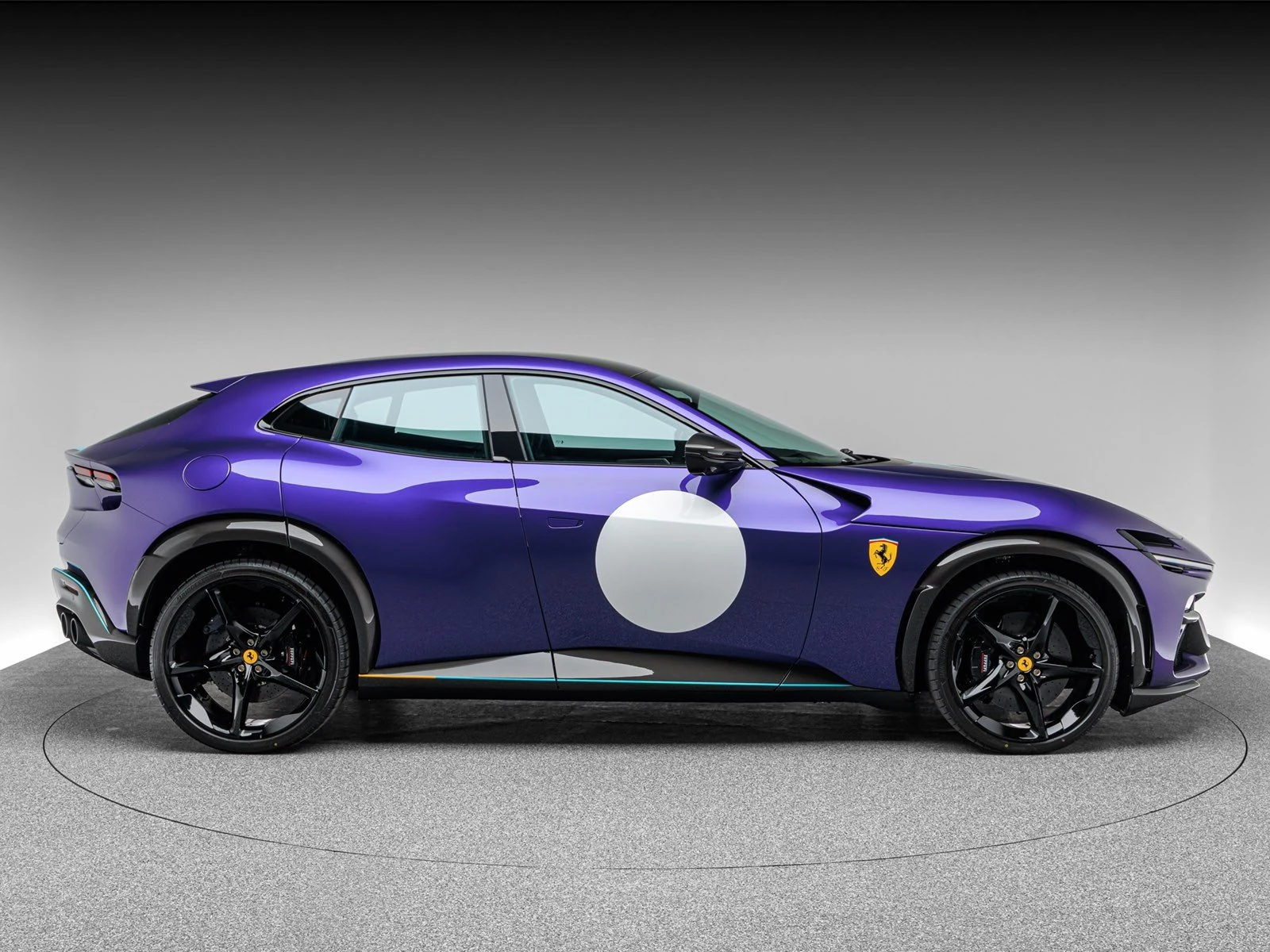 Ferrari Purosangue, 7/10