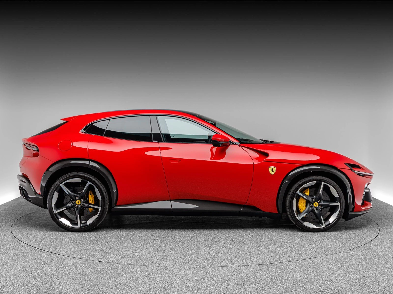 Ferrari Purosangue, 7/10