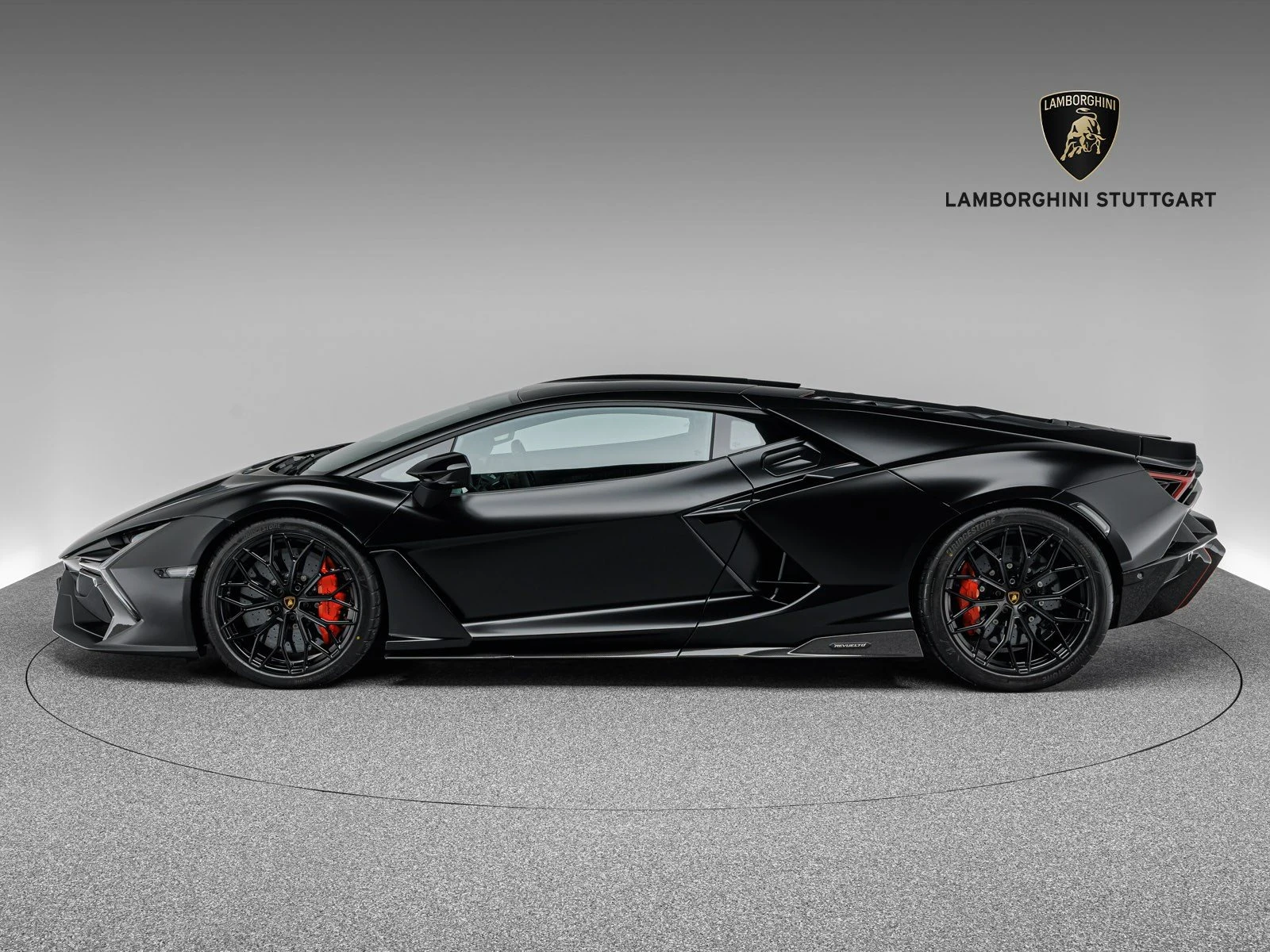 Lamborghini Revuelto, 3/10