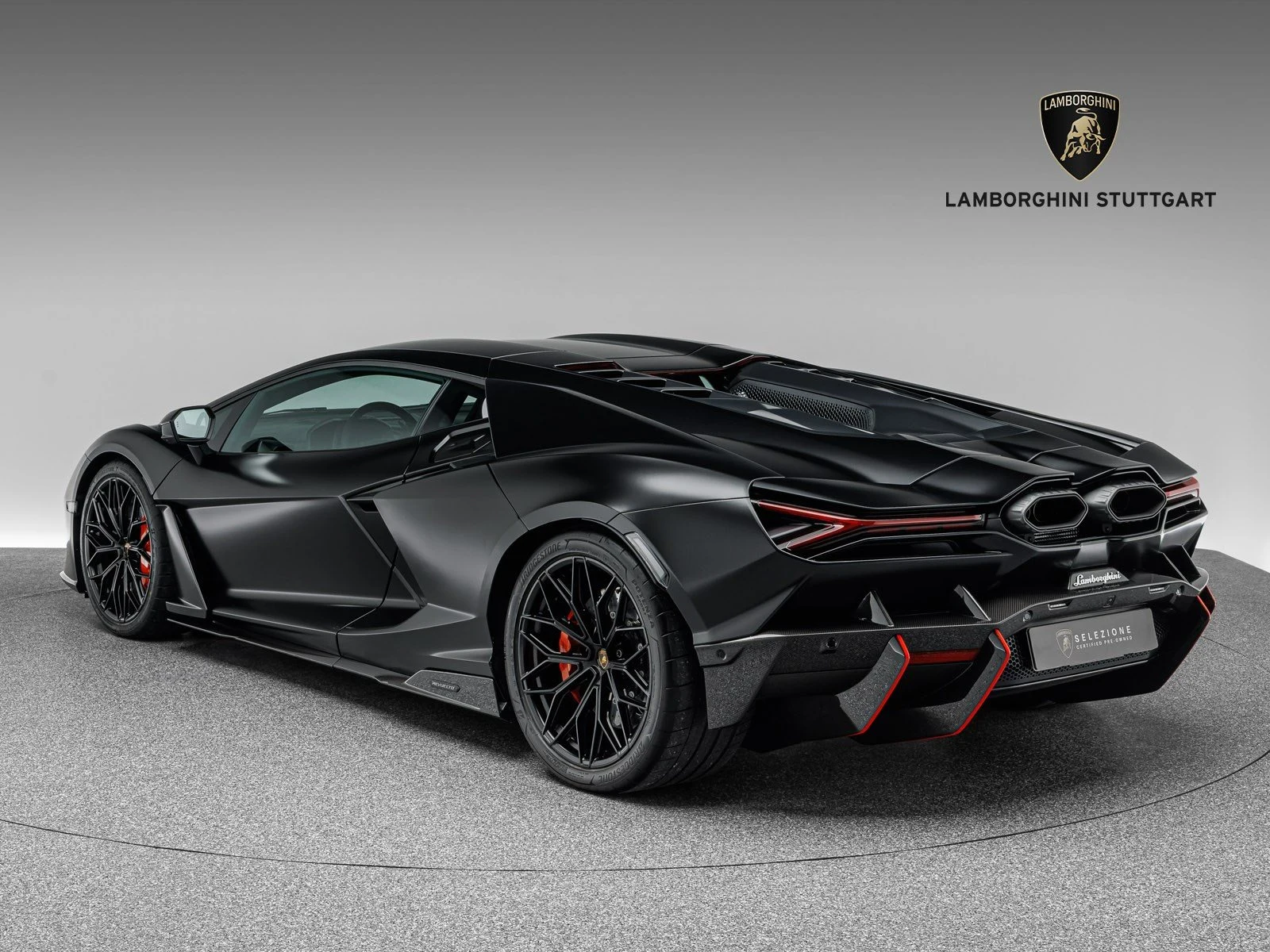 Lamborghini Revuelto, 4/10