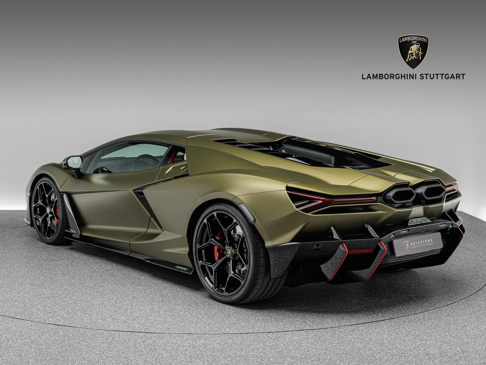 Lamborghini Revuelto, 4/10