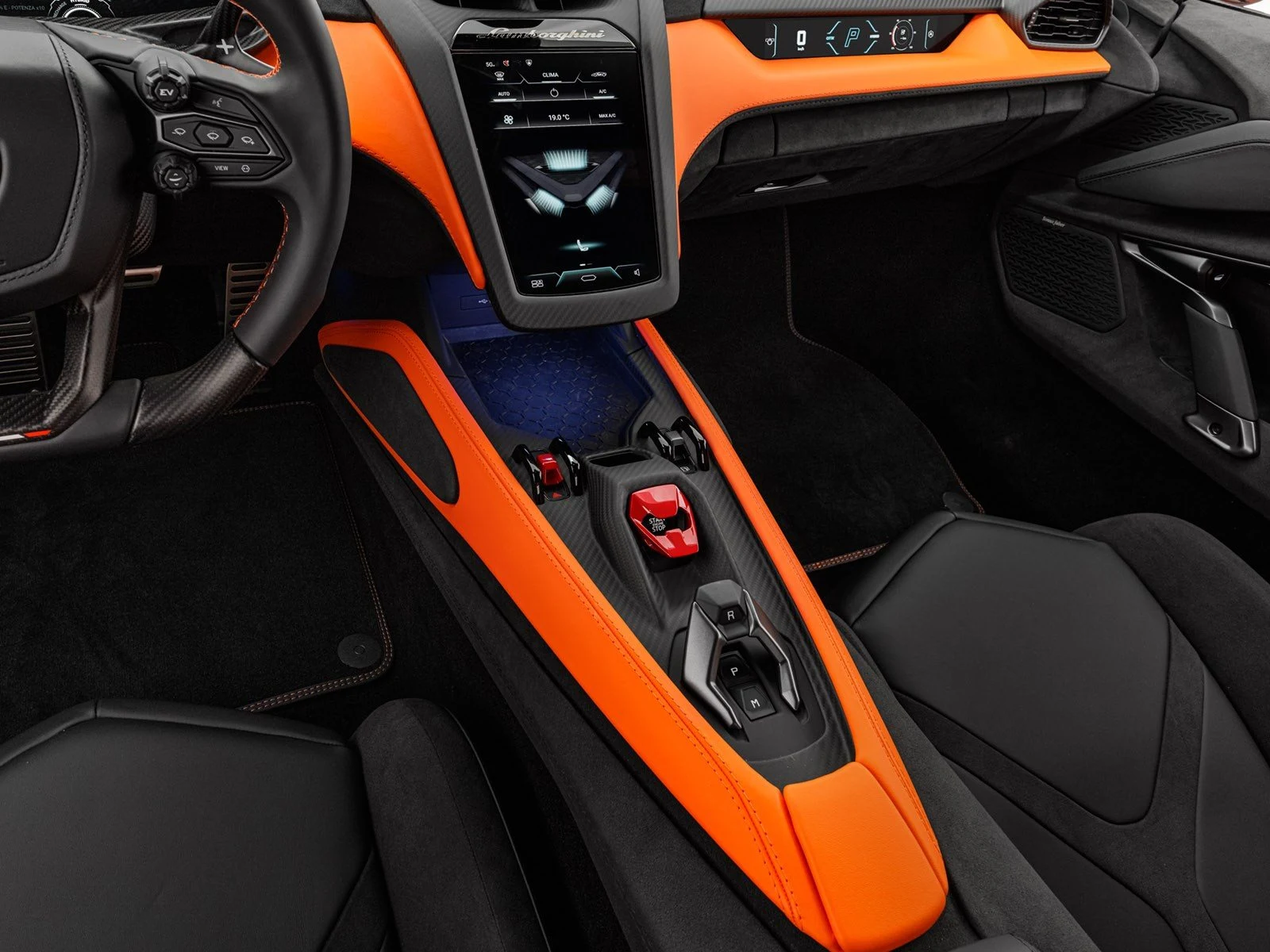 Lamborghini Revuelto, 7/10
