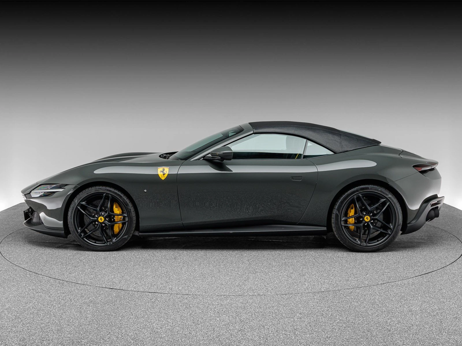Ferrari Roma Spider, 5/10