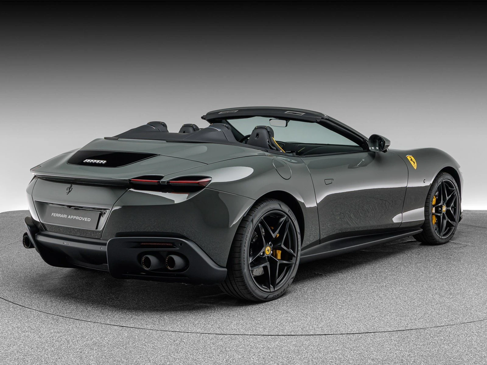 Ferrari Roma Spider, 7/10