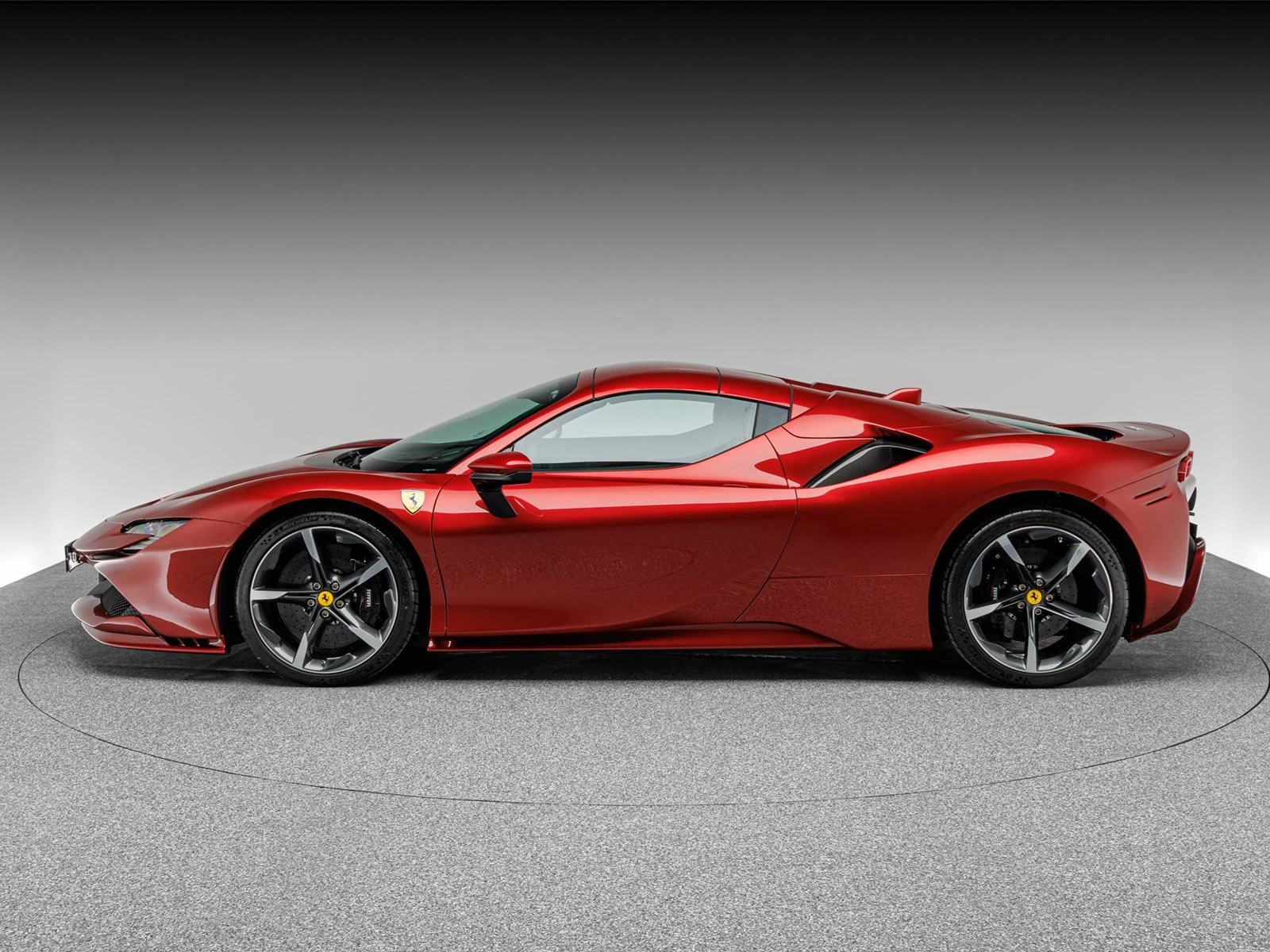 Ferrari SF90 Spider, 5/10