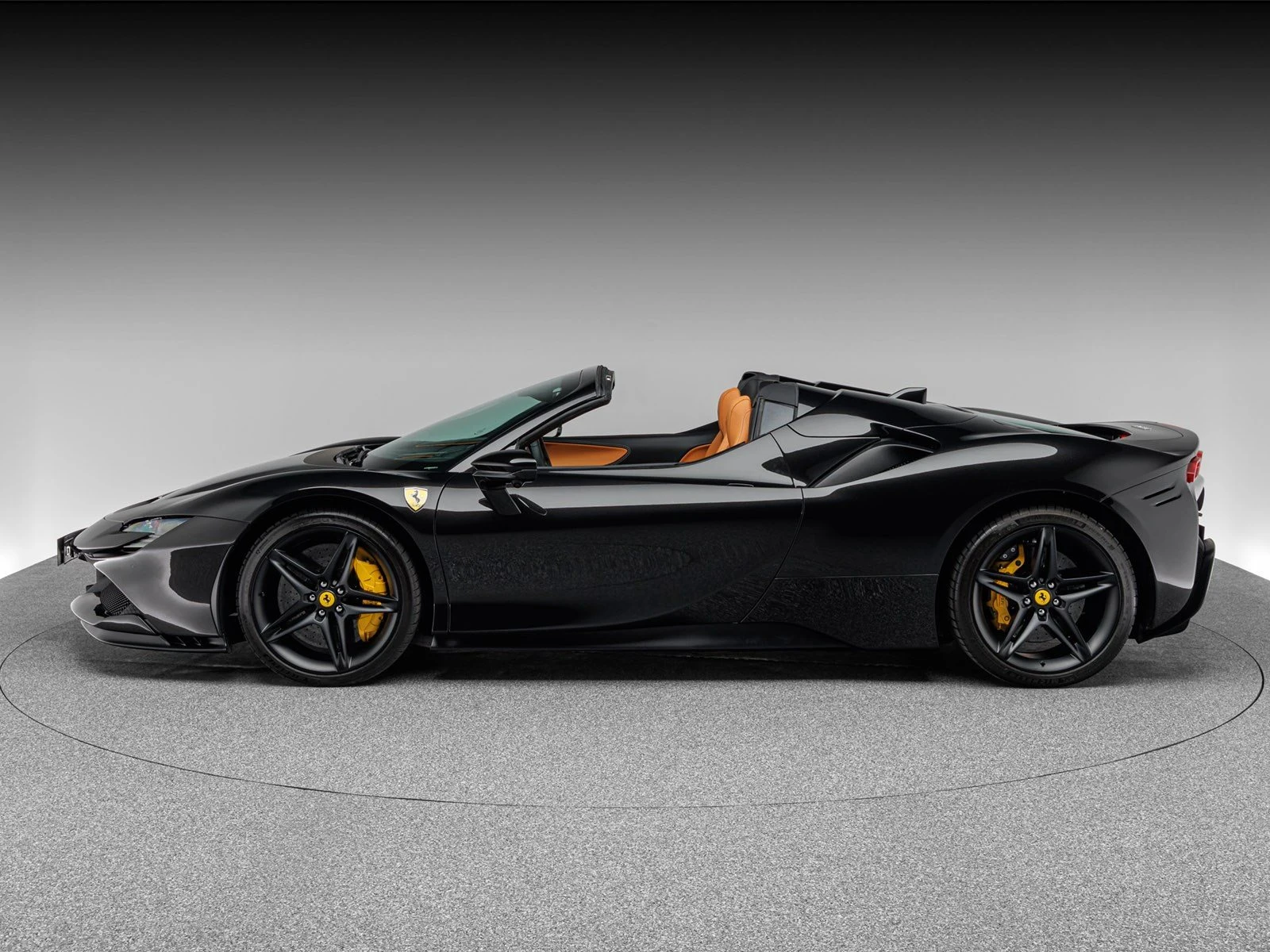 Ferrari SF90 Spider, 2/10