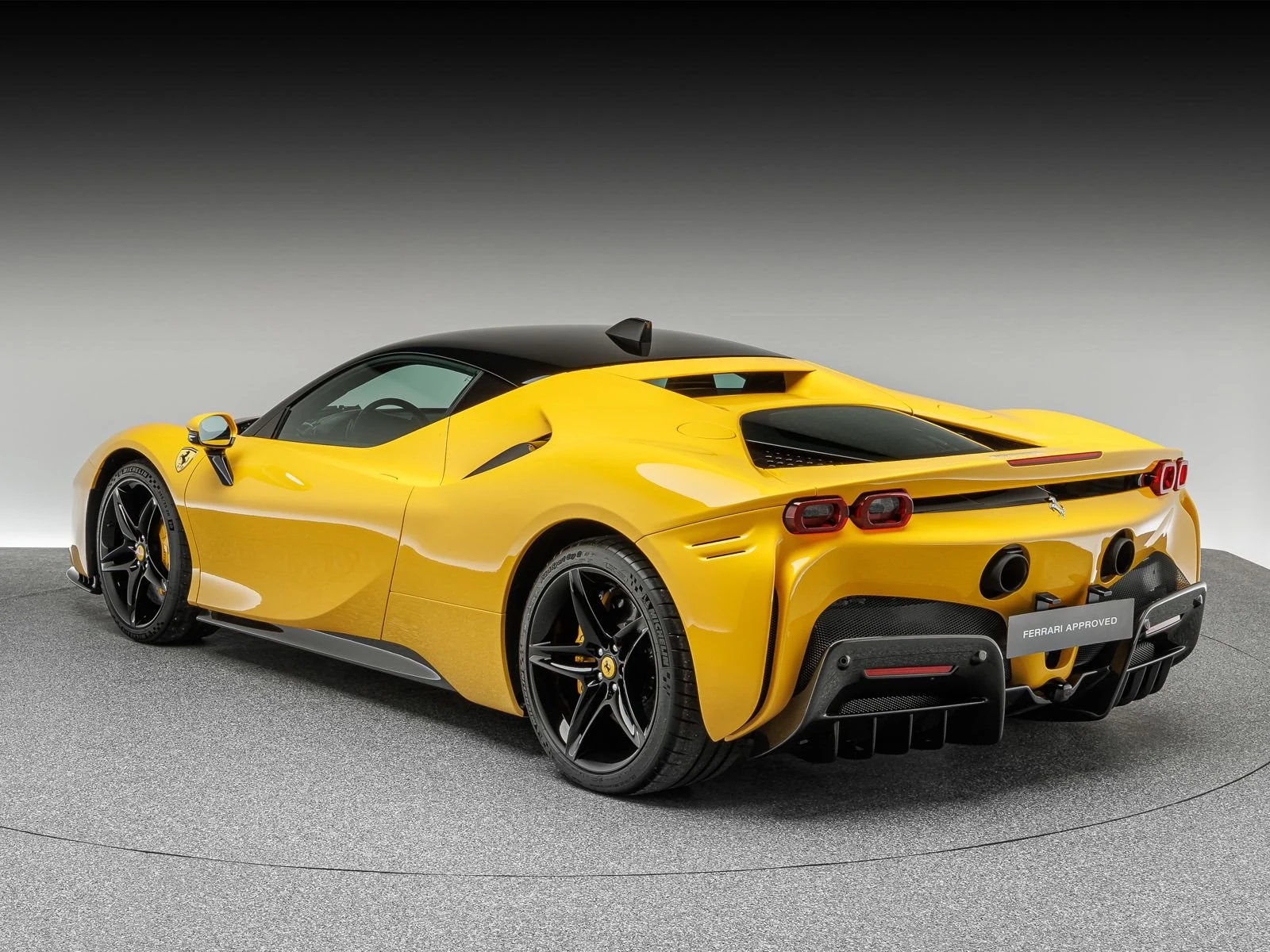 Ferrari SF90 Stradale, 3/10