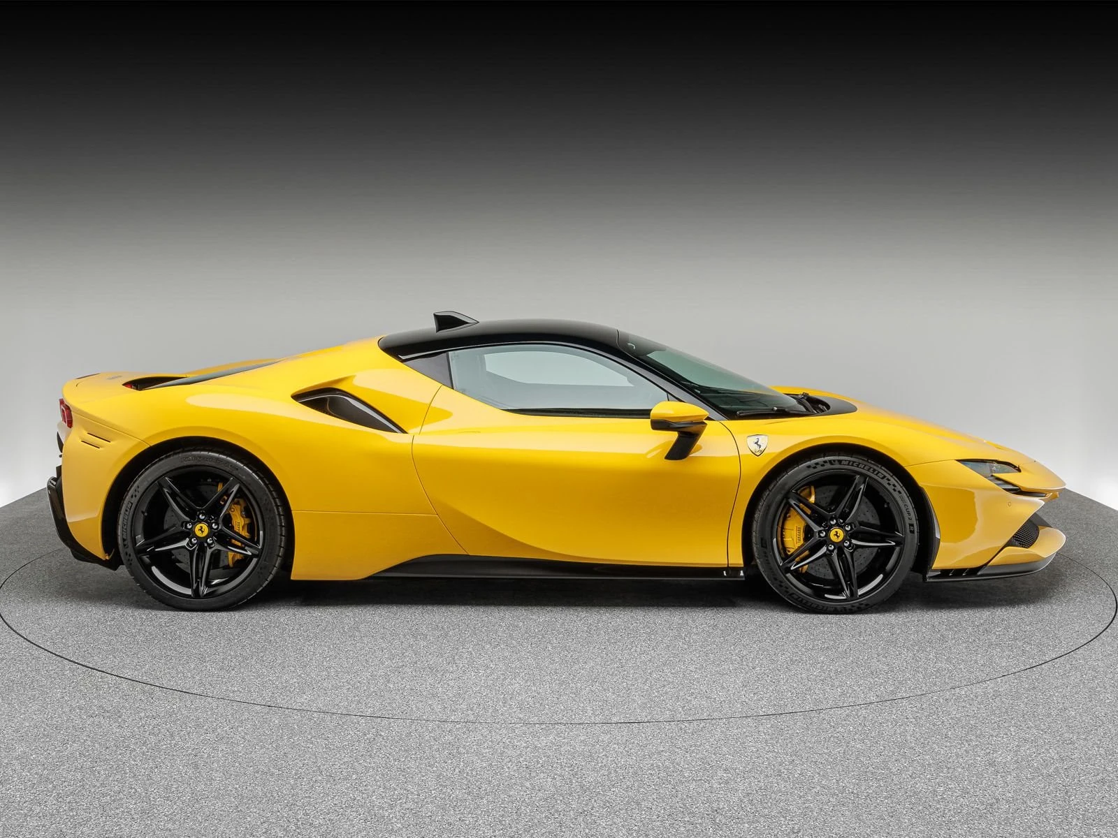 Ferrari SF90 Stradale, 7/10