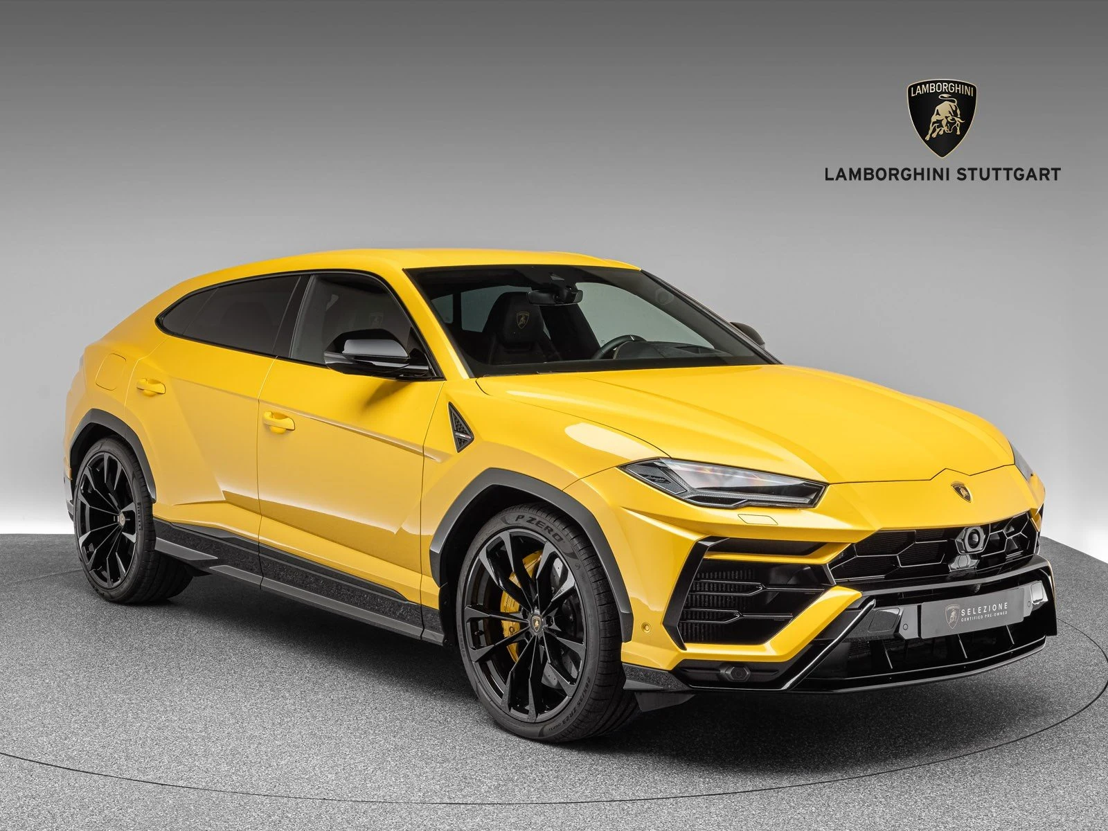 Lamborghini Urus, full-car front three-quarter view.