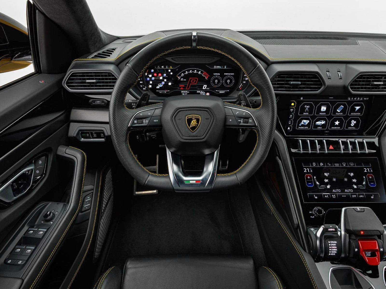 Lamborghini Urus, 8/10