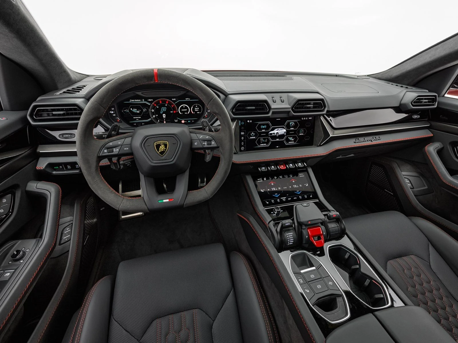 Lamborghini Urus SE, 7/10