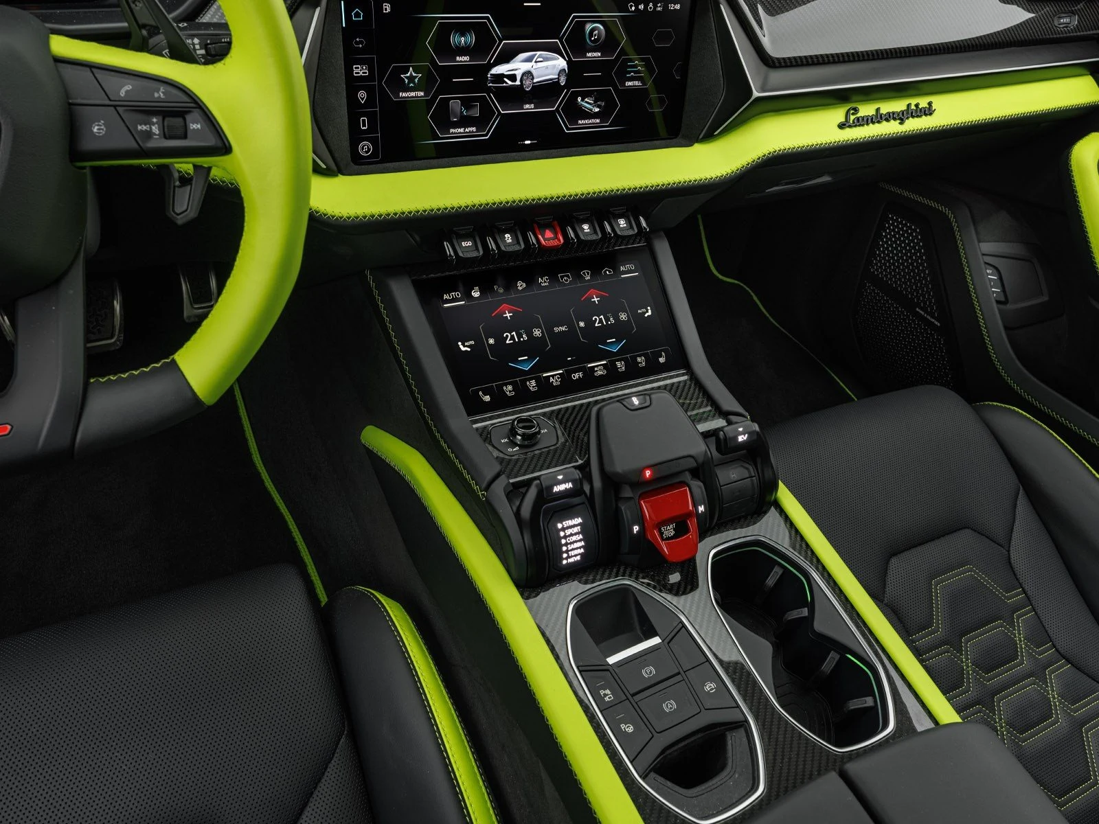Lamborghini Urus SE, 7/10