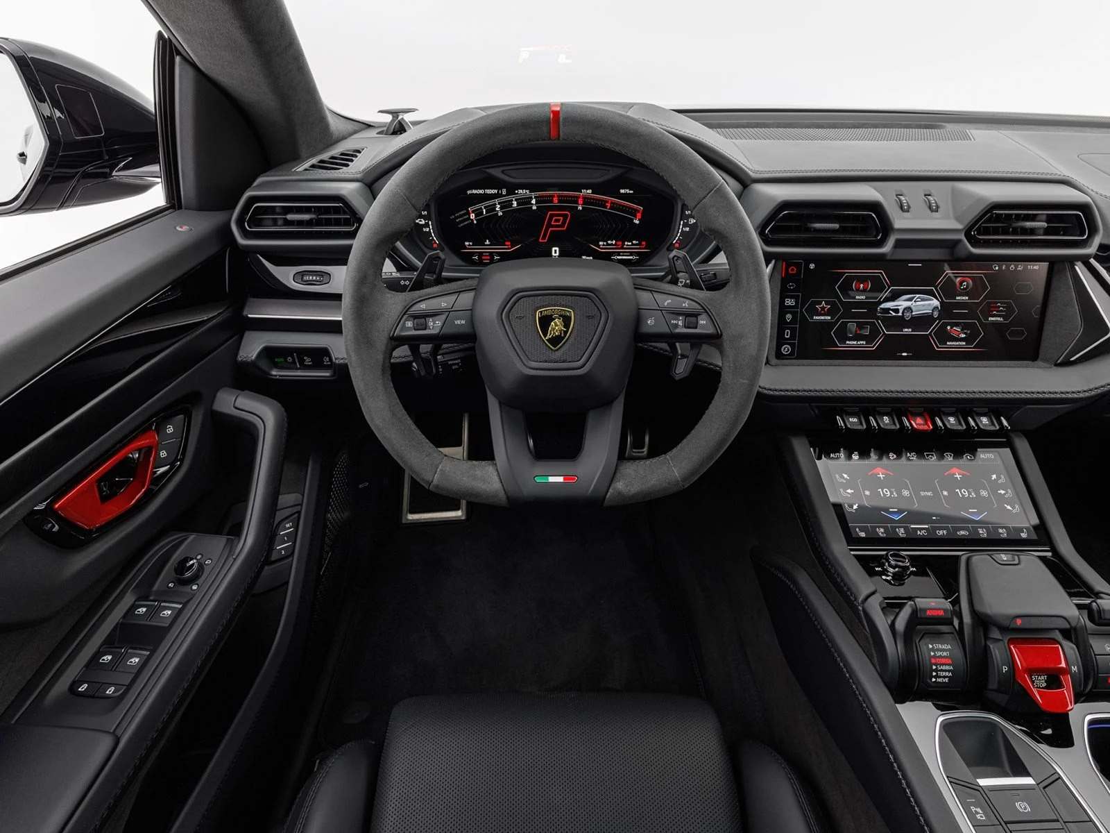 Lamborghini Urus SE, 8/10