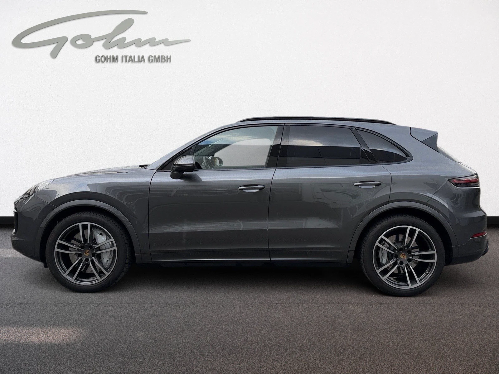 Porsche Cayenne Turbo, 3/10