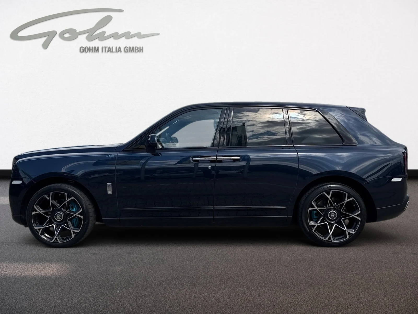 Rolls-Royce Cullinan, 3/10