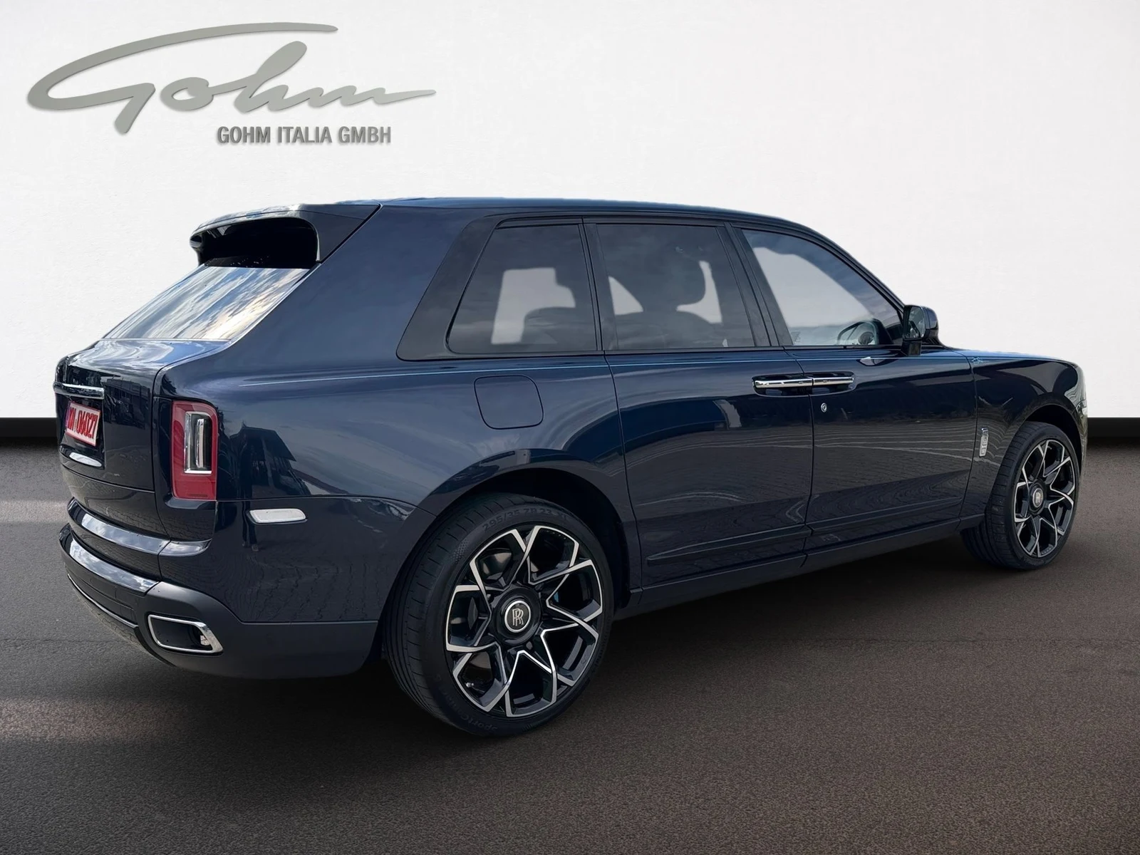Rolls-Royce Cullinan, 6/10