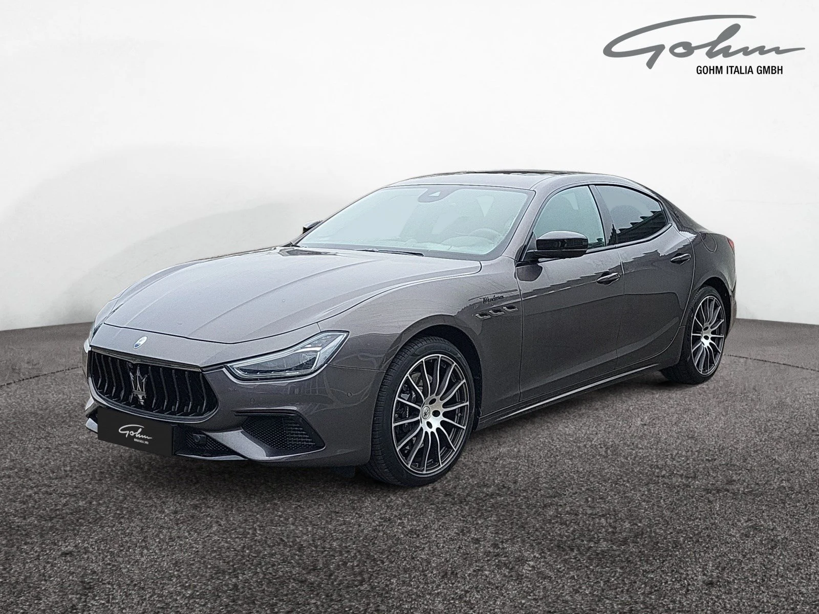 Maserati Ghibli Modena Ultima, full-car front three-quarter view.