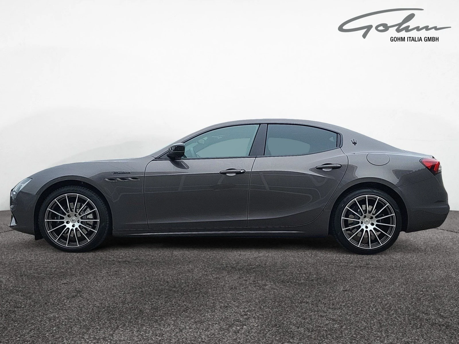 Maserati Ghibli Modena Ultima, 2/10