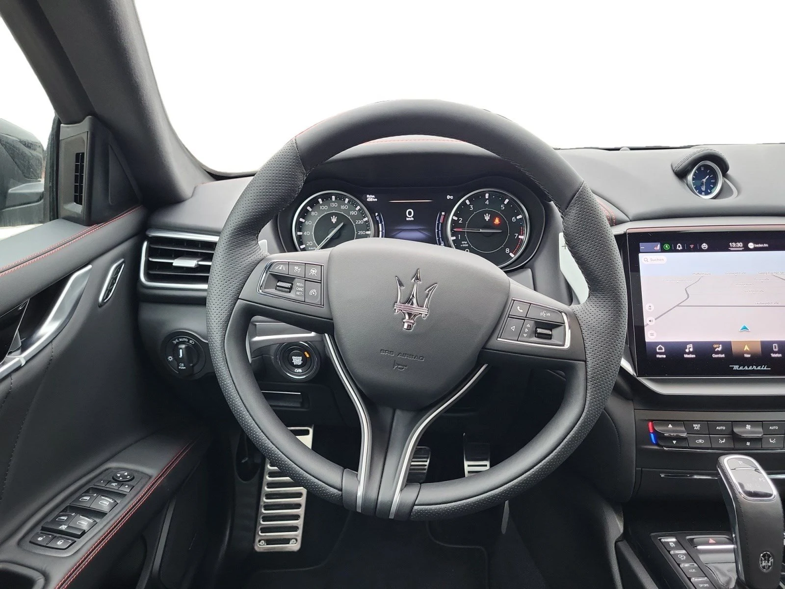 Maserati Ghibli Modena Ultima, 6/10