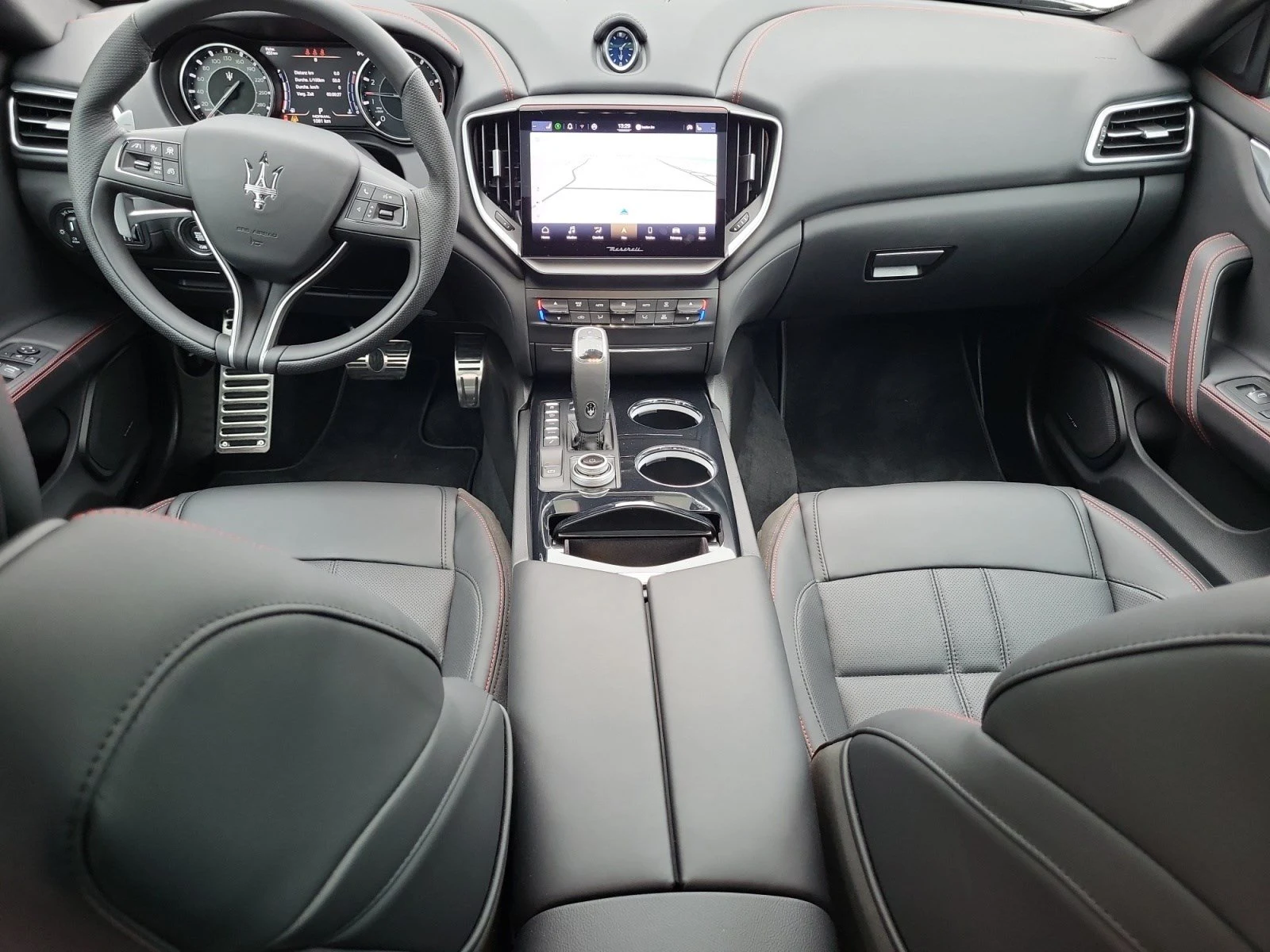 Maserati Ghibli Modena Ultima, 7/10