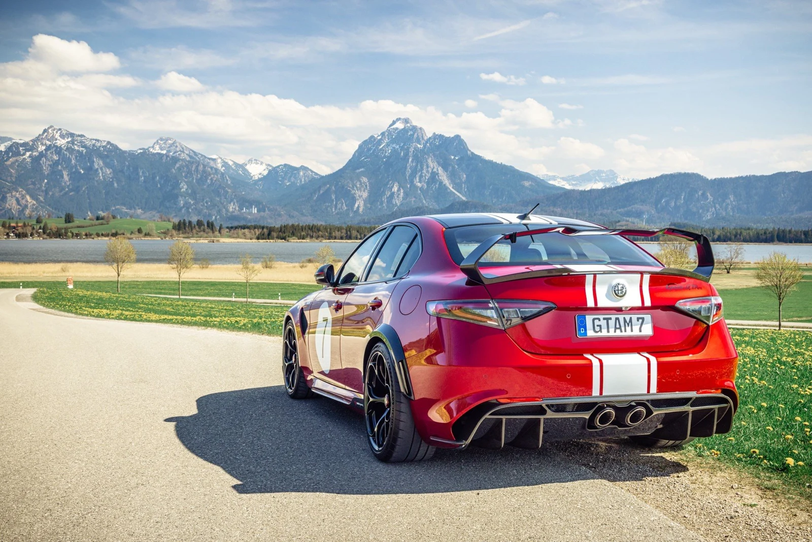 Alfa Romeo Giulia GTAm, 2/10