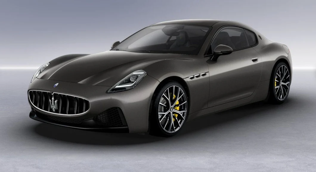 Maserati GranTurismo Modena, full-car front three-quarter view.