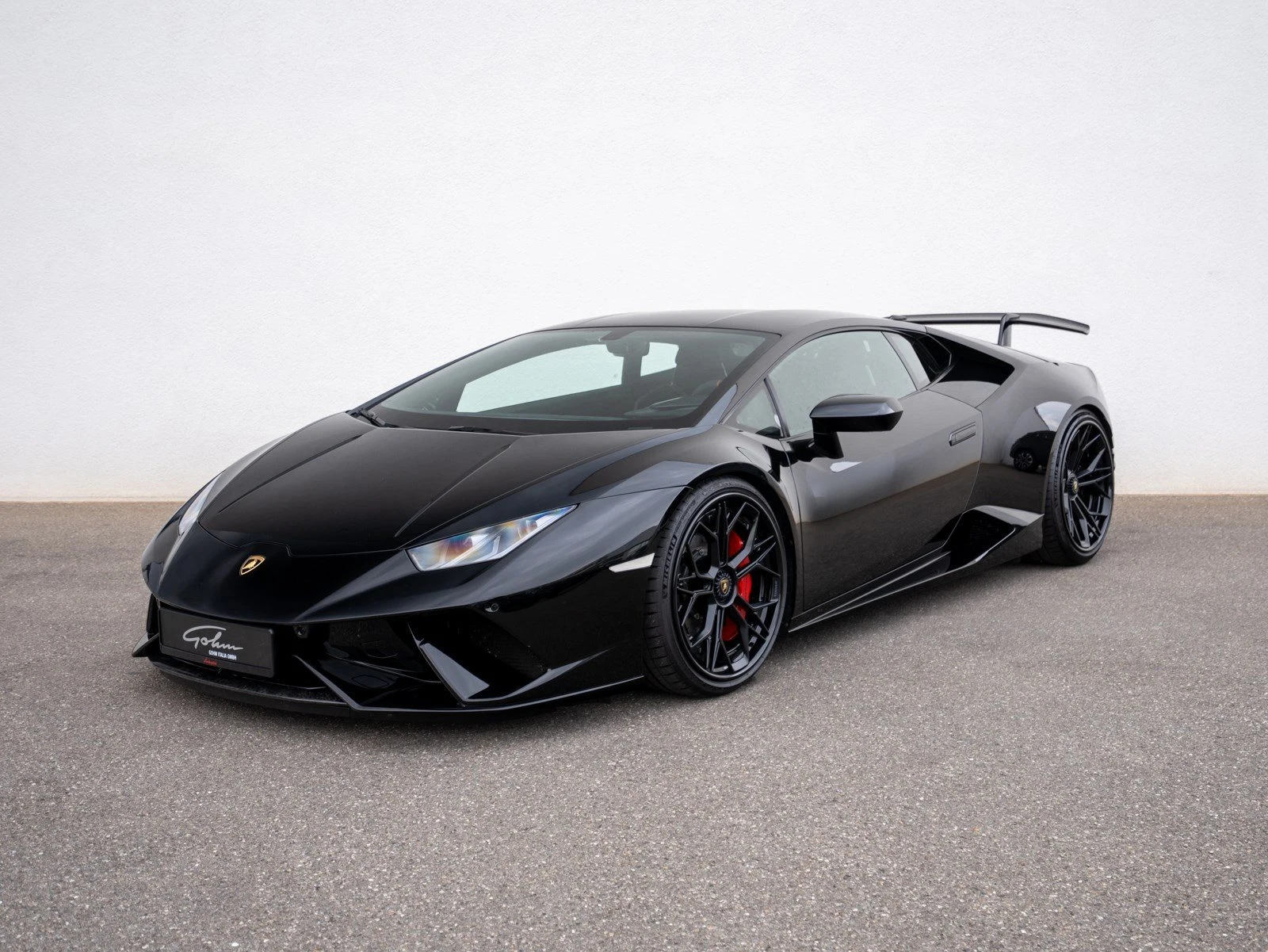 Lamborghini Huracán Performante, full-car front three-quarter view.