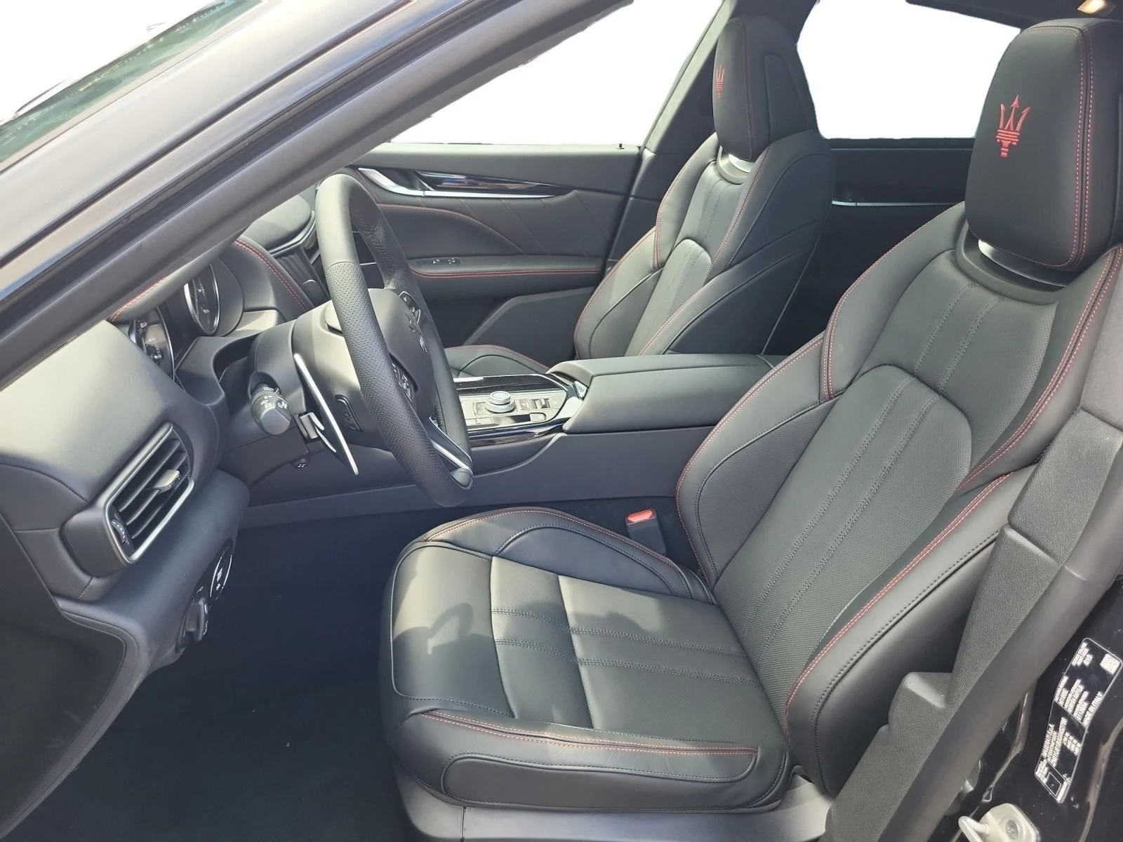 Maserati Levante Modena Ultima, 4/10