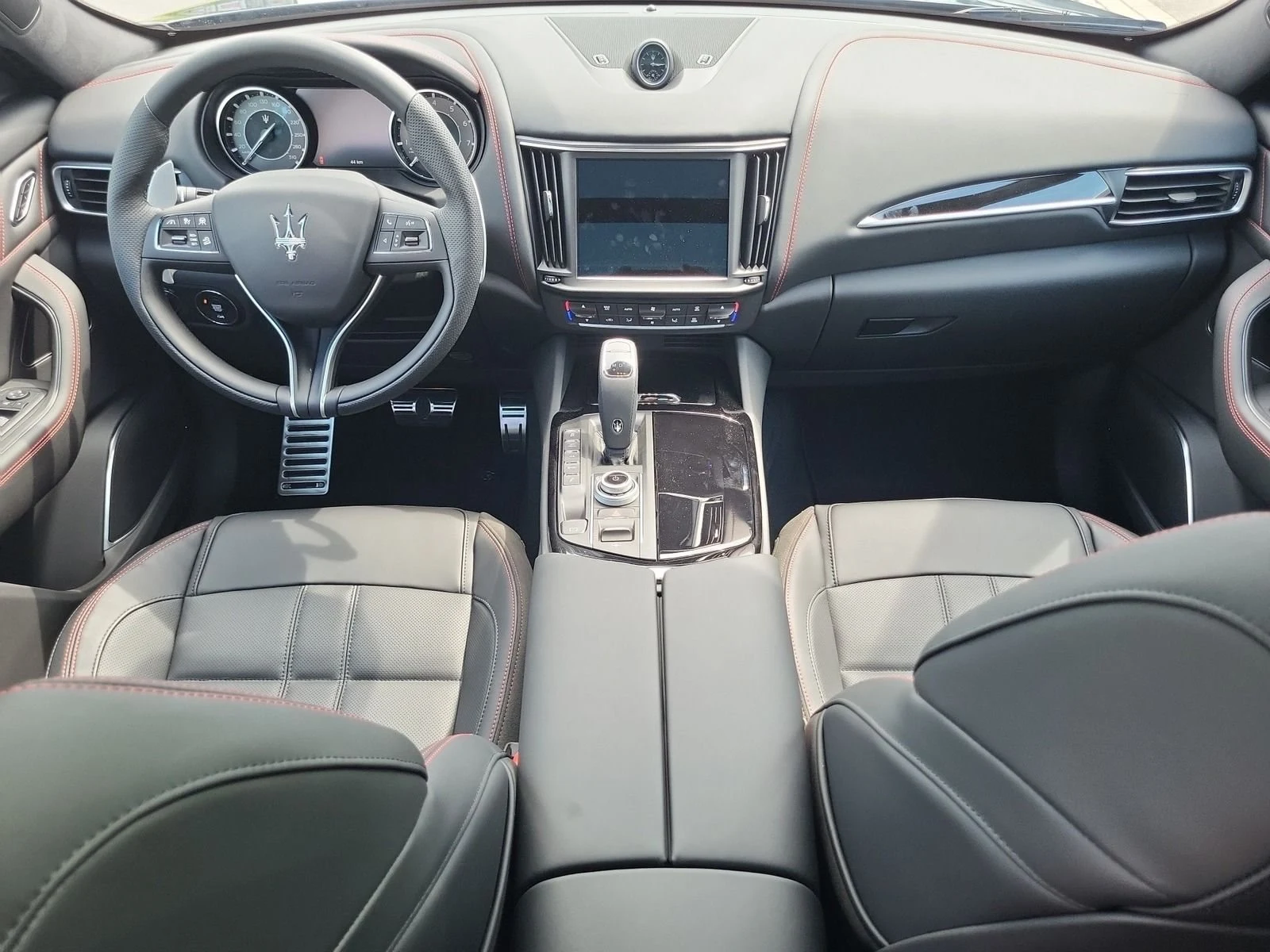 Maserati Levante Modena Ultima, 7/10