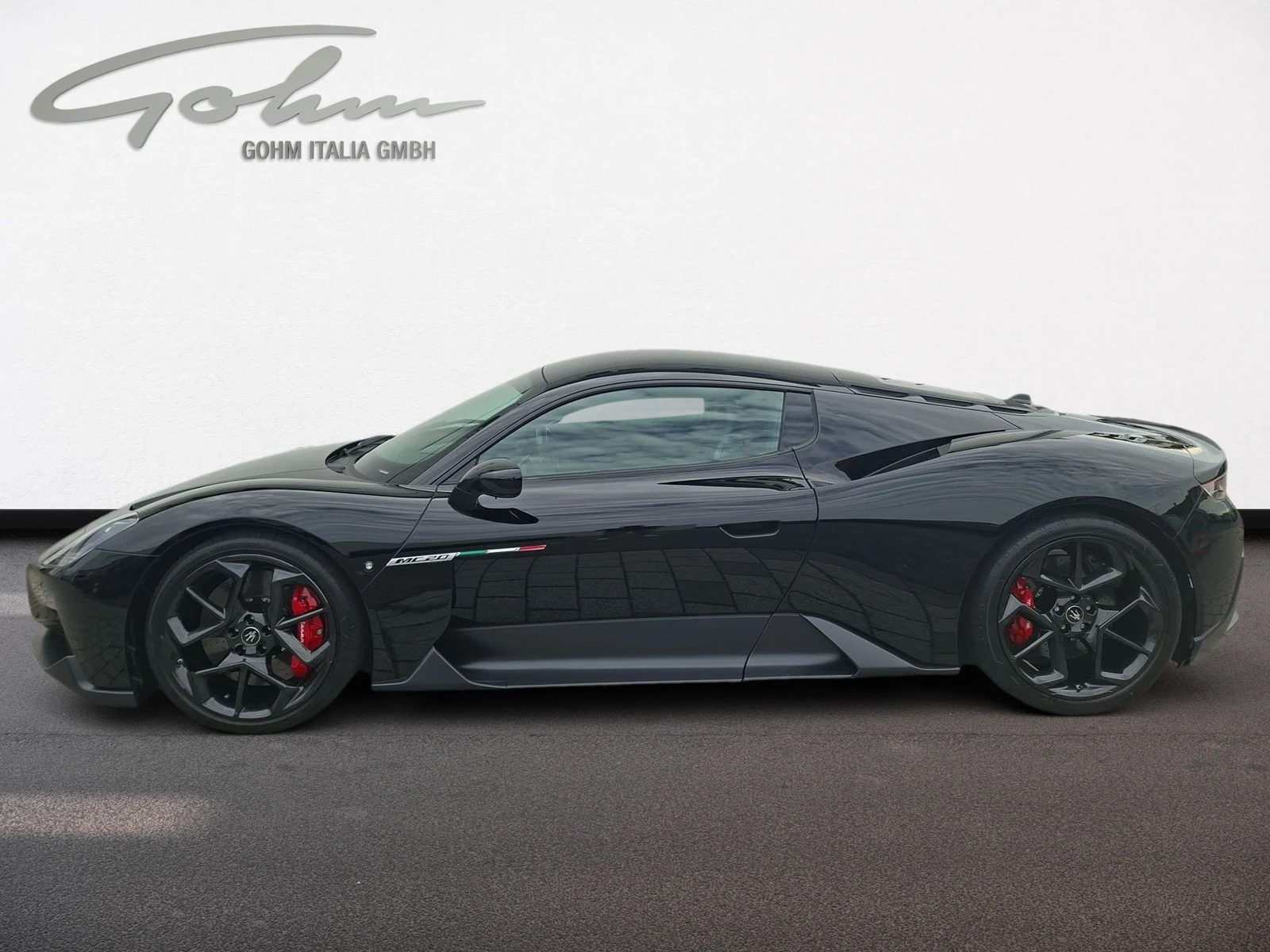 Maserati MC20, 2/10