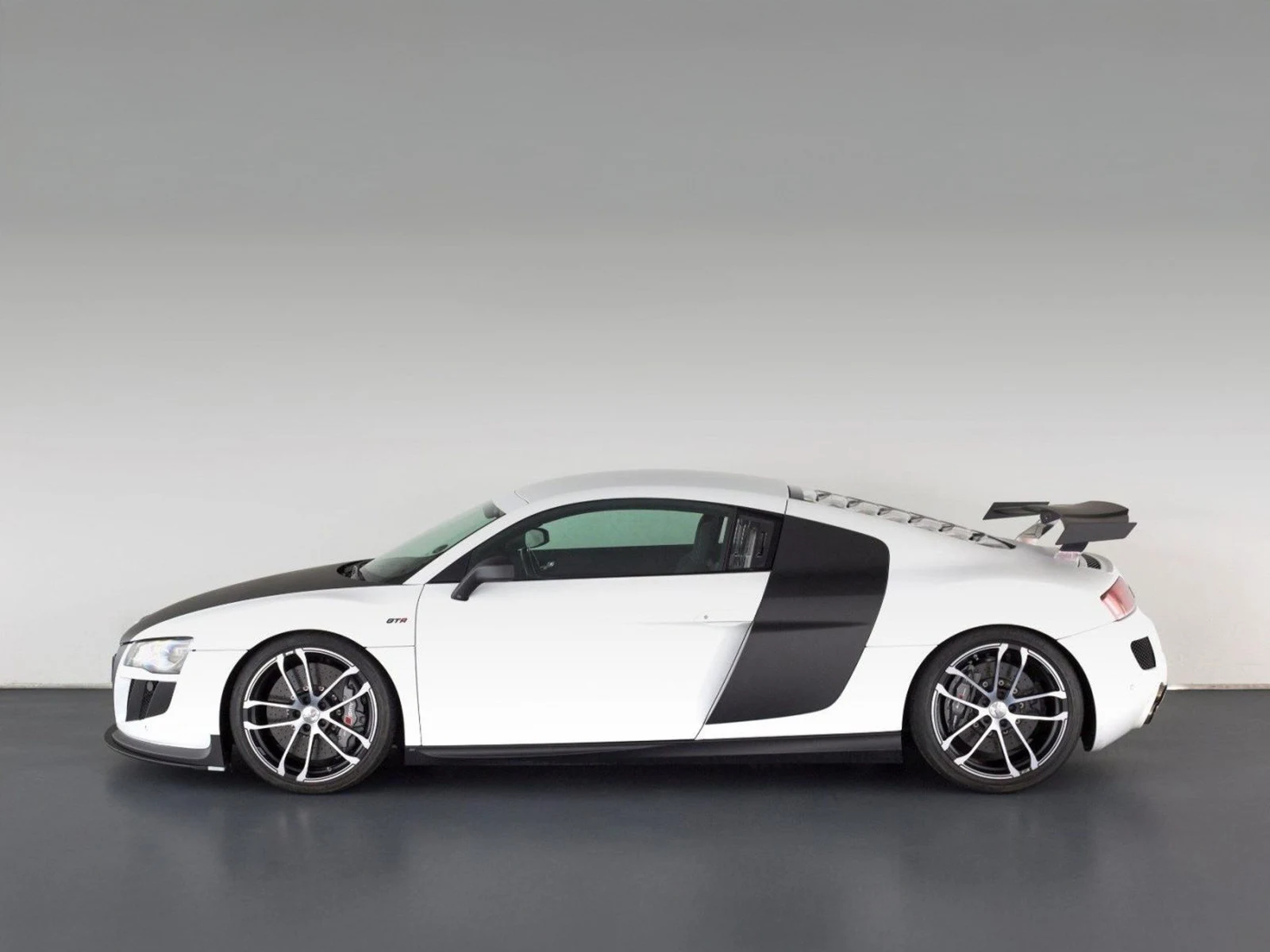 Audi R8 V10 ABT GTR, 2/10