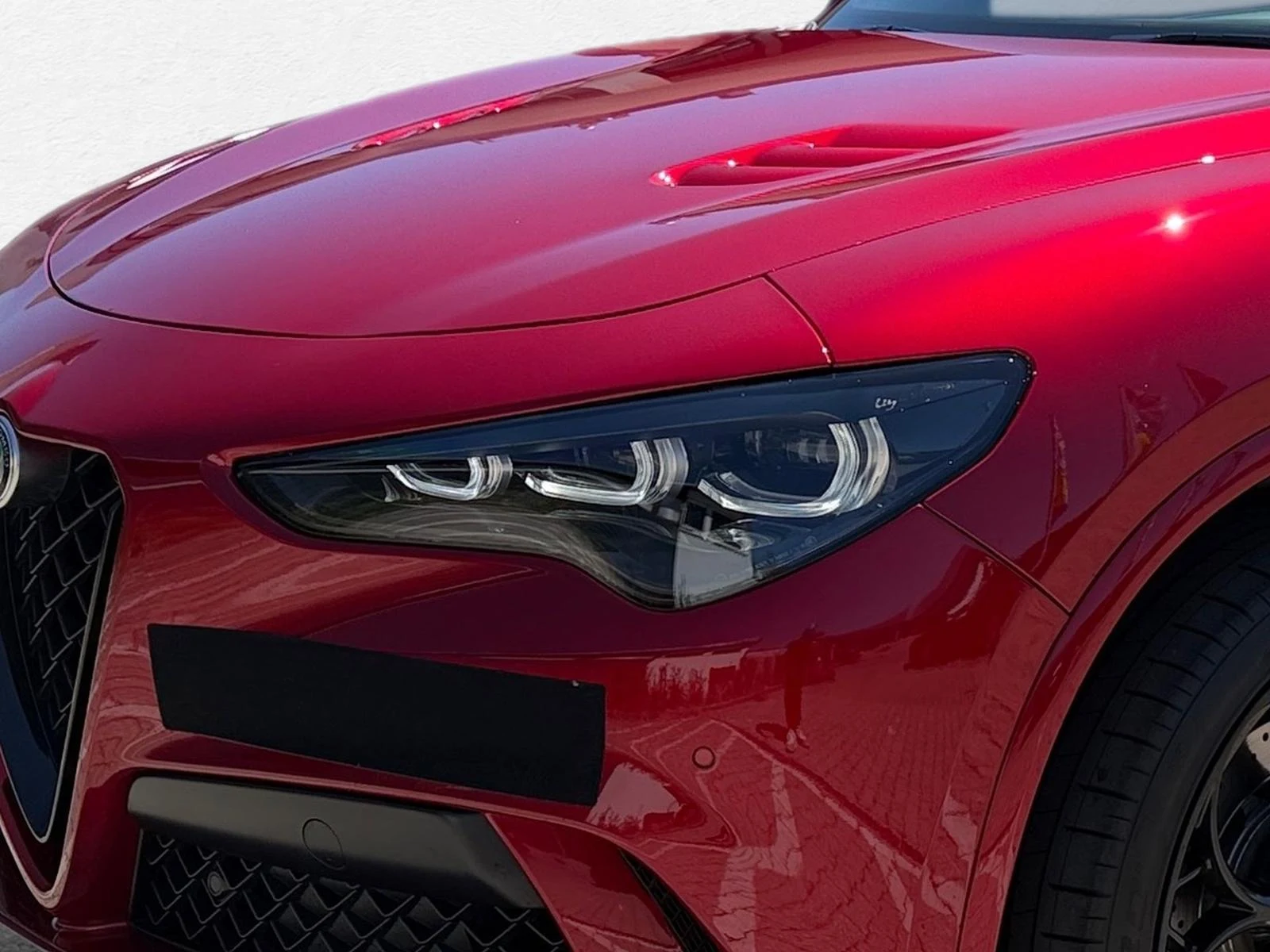 Alfa Romeo Stelvio Quadrifoglio Q4, 2/10