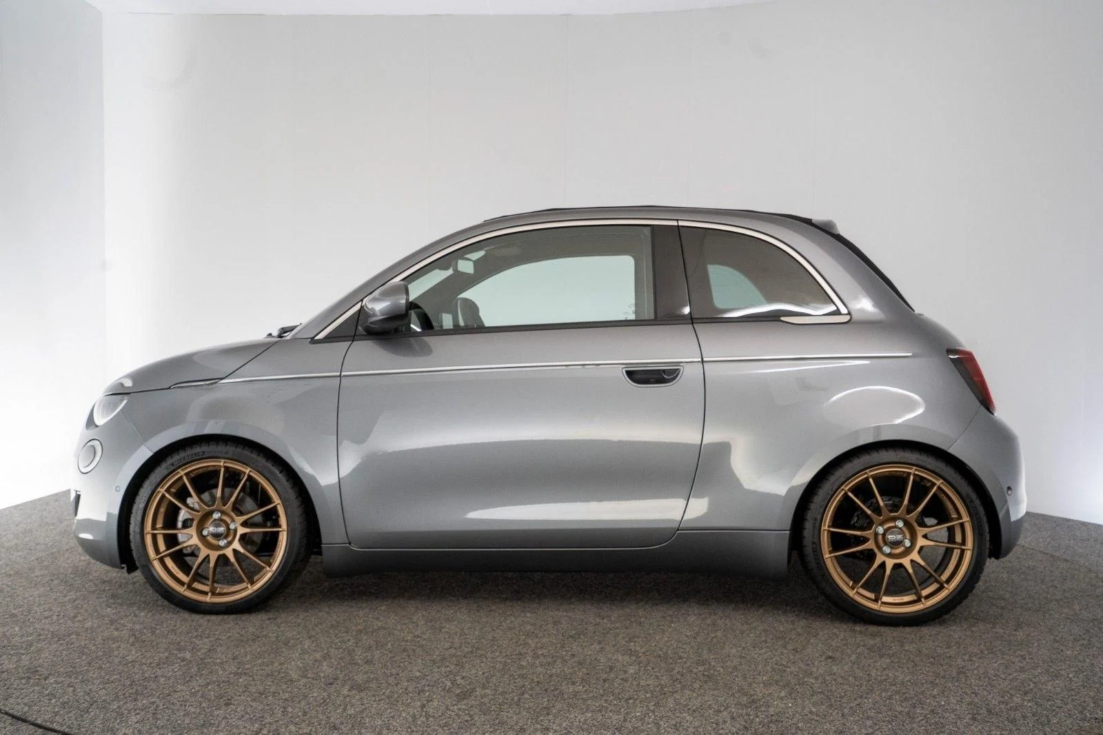 Fiat 500e Cabrio Versione Ambra by Gohm, 8/10