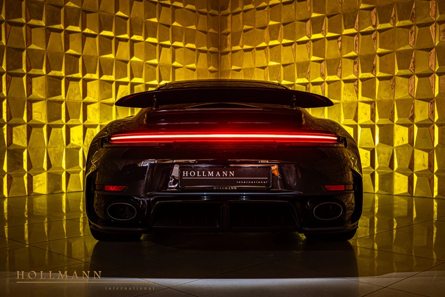 Porsche 911 Turbo S (992.2), 8/10