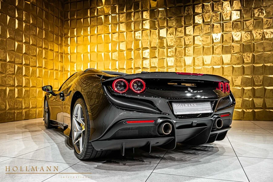 Ferrari F8 Spider, 5/10